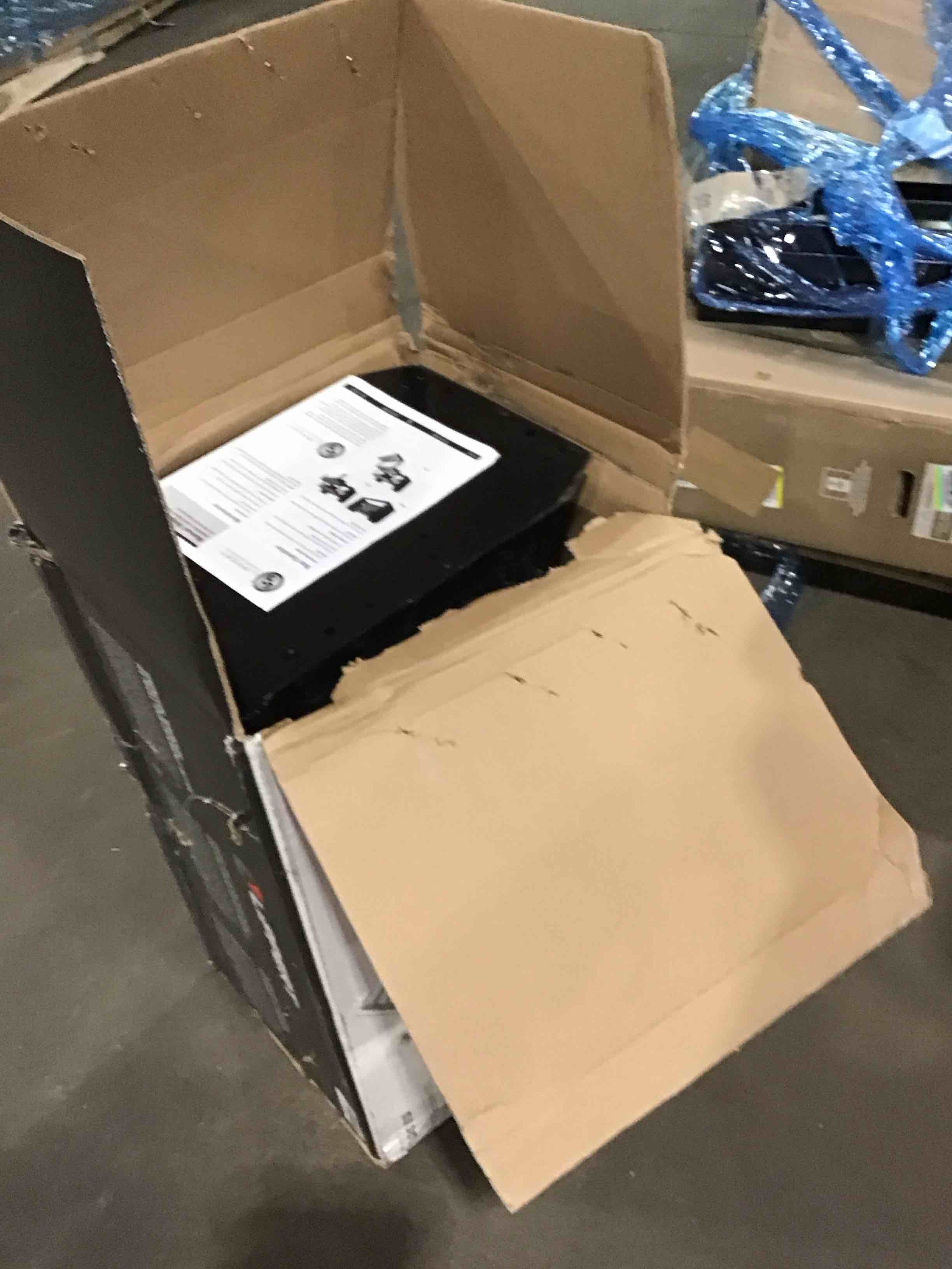 https://s3.amazonaws.com/lotting-images-prod/bidfta/BLU4513456_1710253844168.jpeg