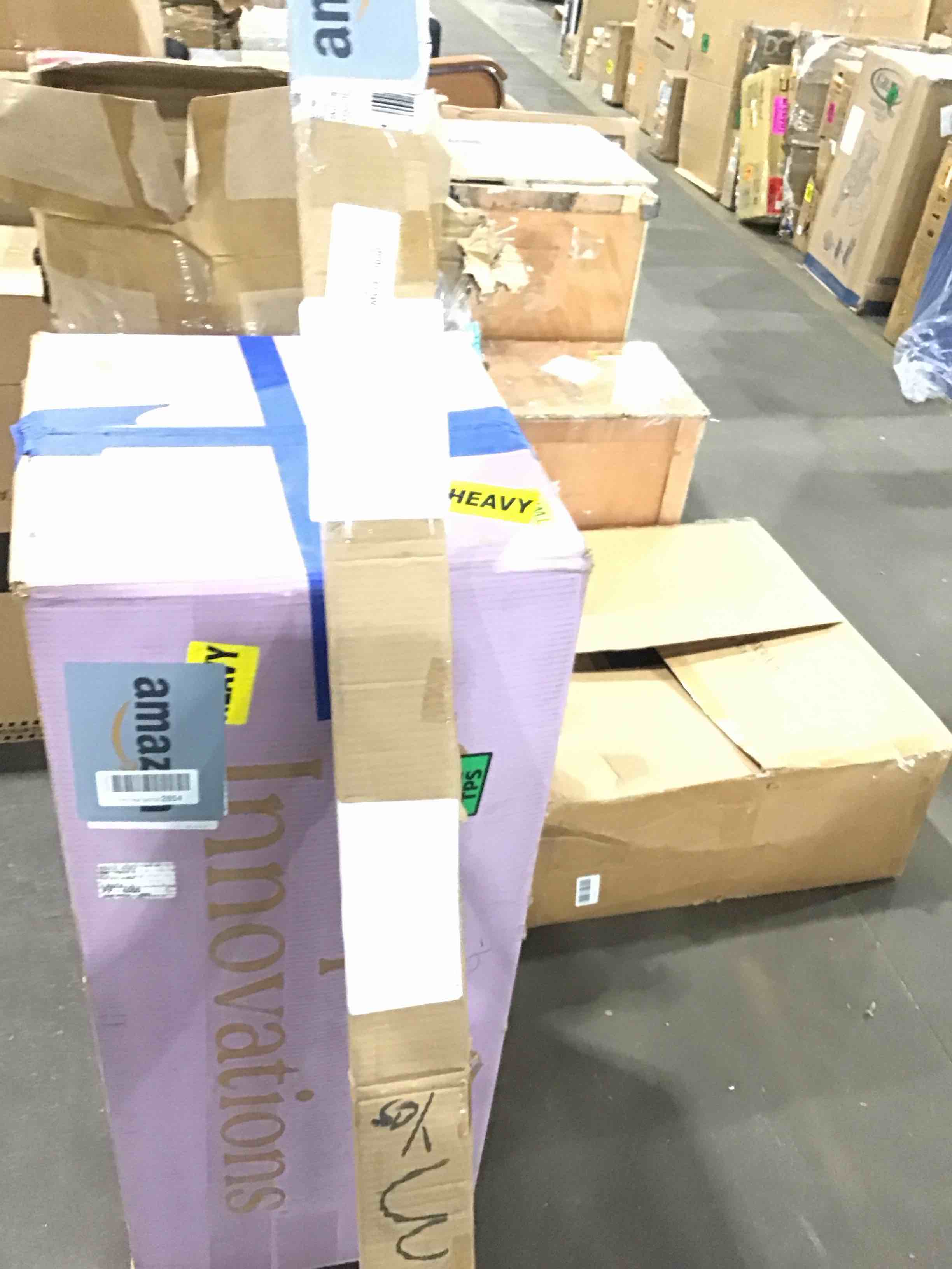 https://s3.amazonaws.com/lotting-images-prod/bidfta/BLU4513461_1710256795100.jpeg