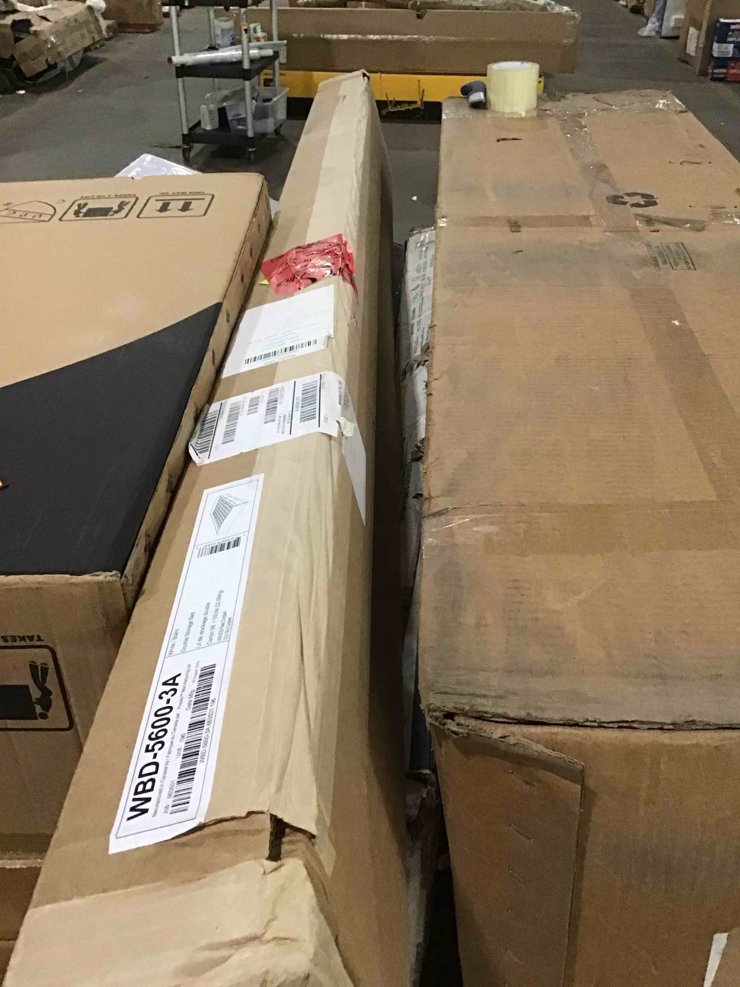 https://s3.amazonaws.com/lotting-images-prod/bidfta/BLU4513468_1710260967367.jpeg