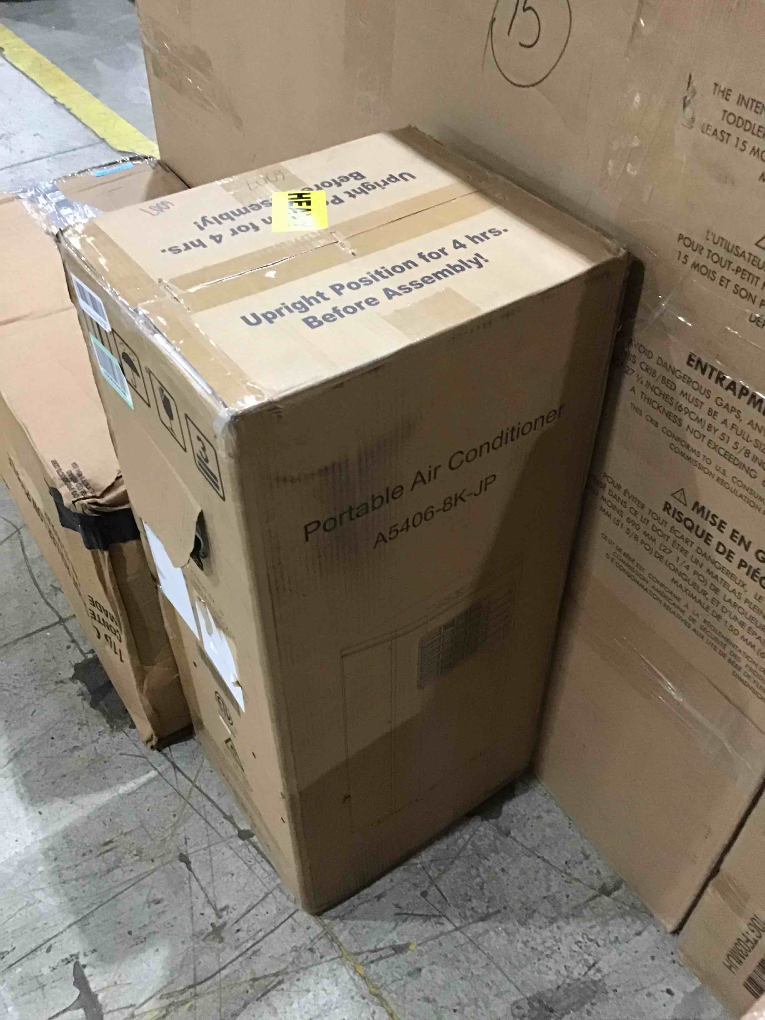 https://s3.amazonaws.com/lotting-images-prod/bidfta/BLU4513970_1696081908523.jpeg