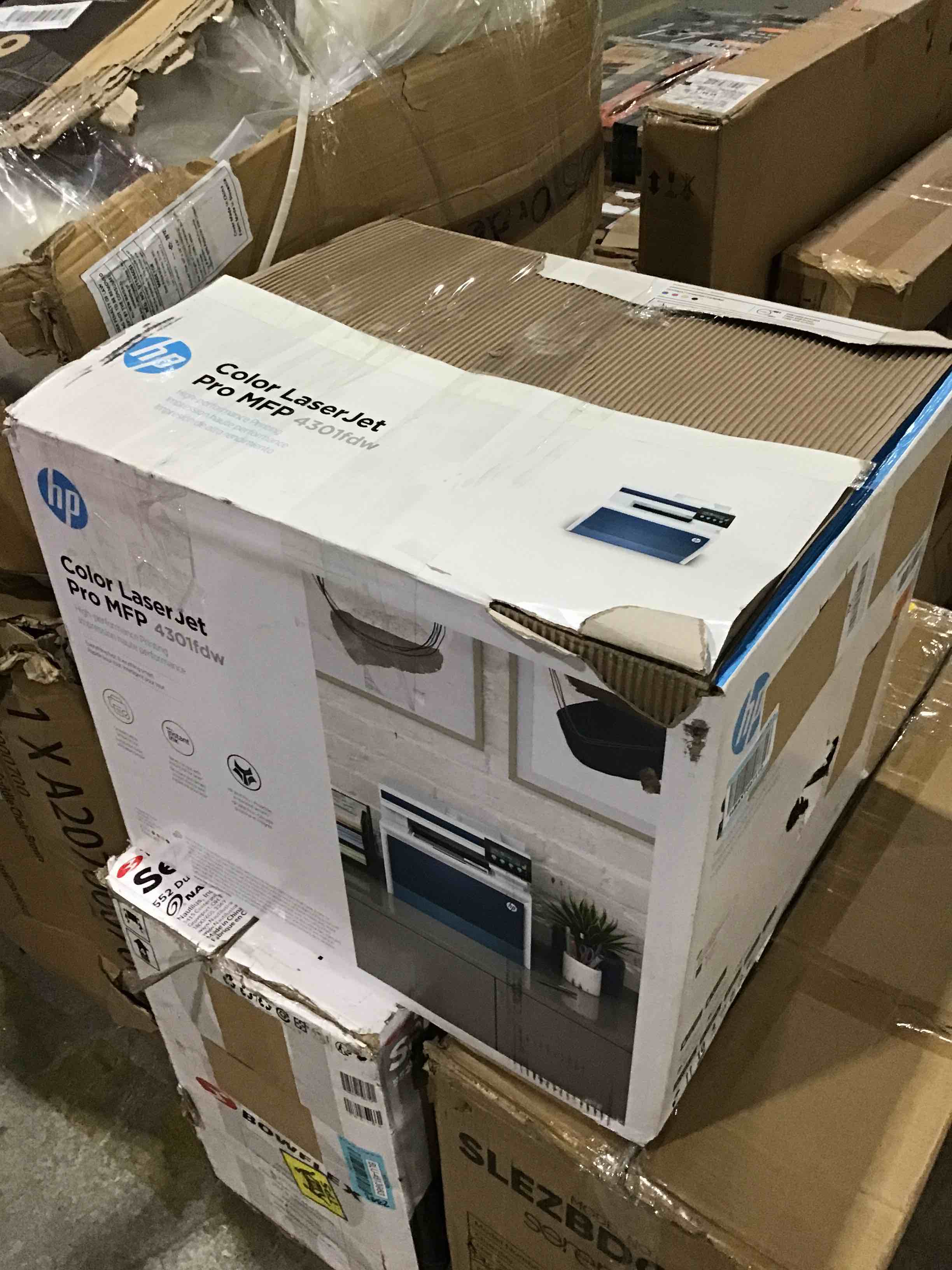 https://s3.amazonaws.com/lotting-images-prod/bidfta/BLU4513979_1696080810381.jpeg