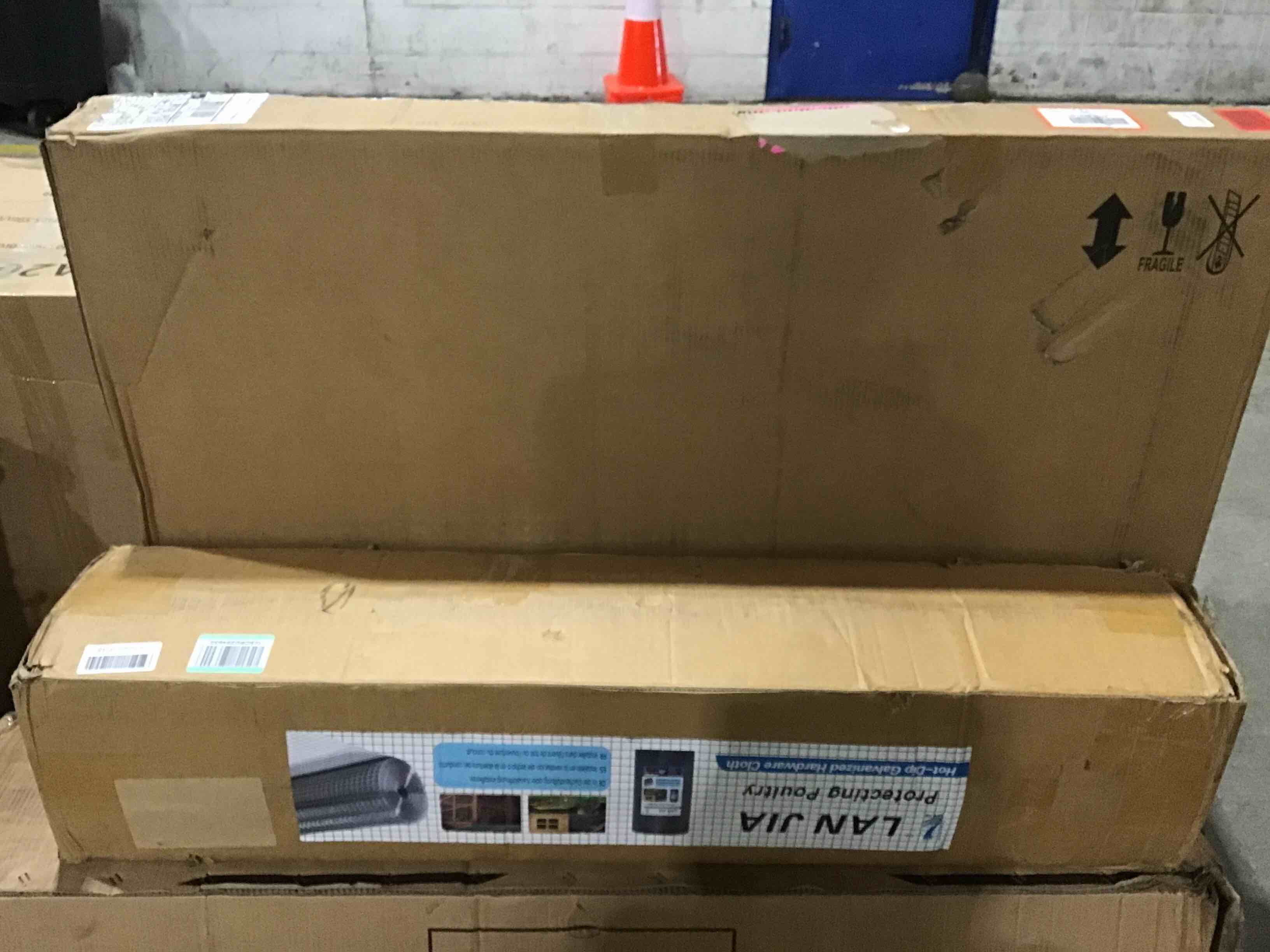 https://s3.amazonaws.com/lotting-images-prod/bidfta/BLU4513984_1696080164415.jpeg