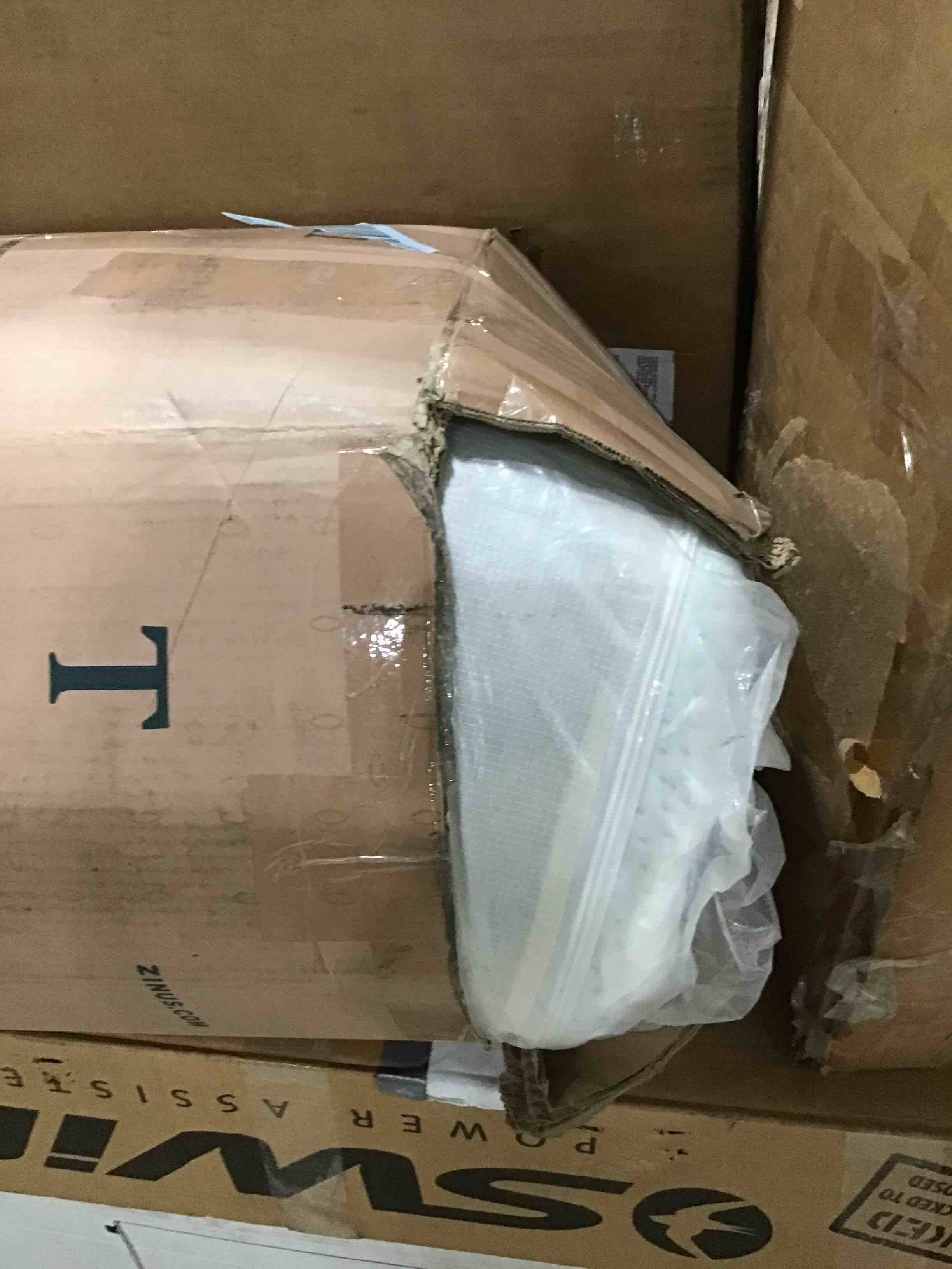 https://s3.amazonaws.com/lotting-images-prod/bidfta/BLU4514048_1695481438271.jpeg