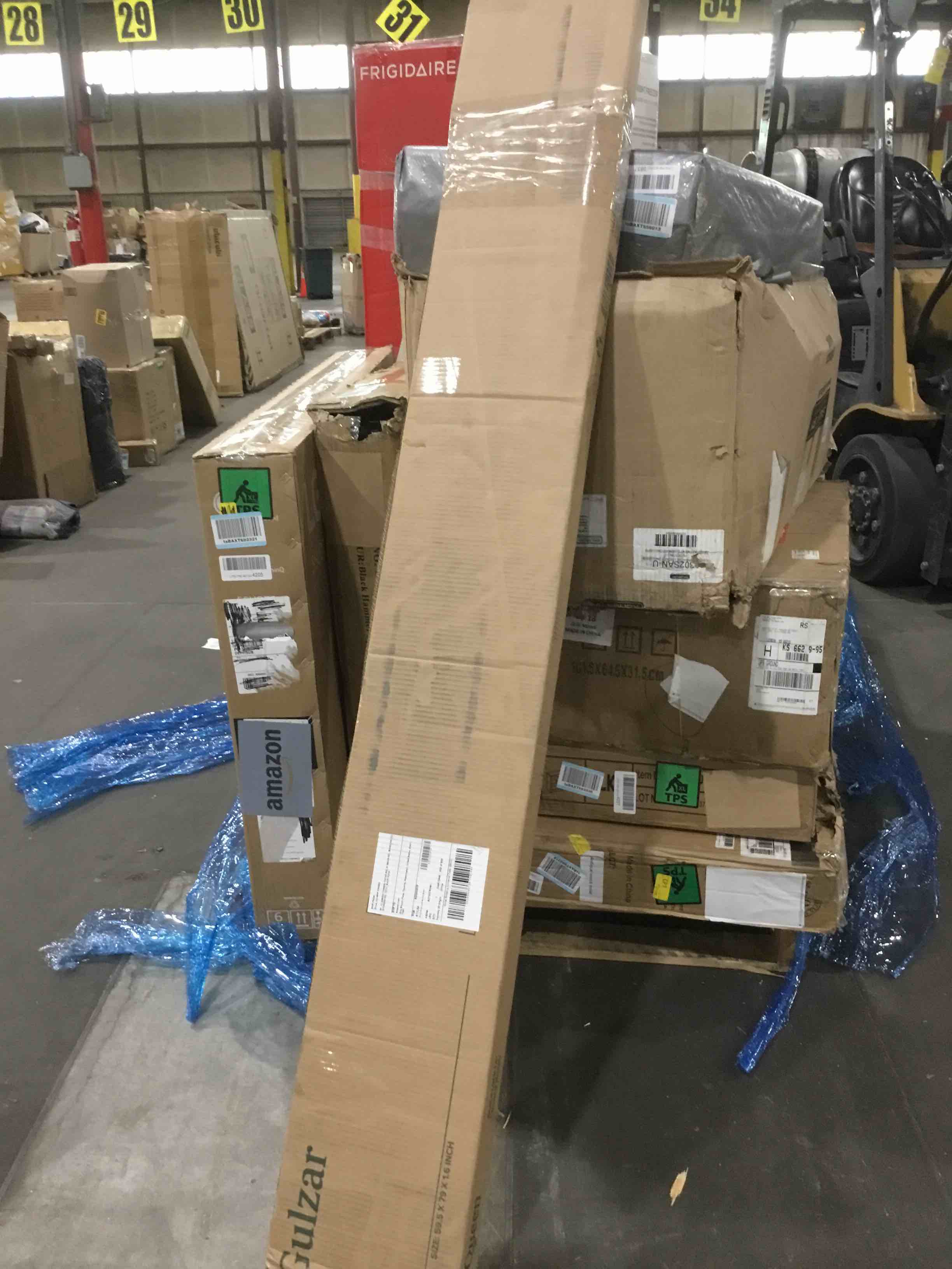 https://s3.amazonaws.com/lotting-images-prod/bidfta/BLU4515892_1699456898499.jpeg