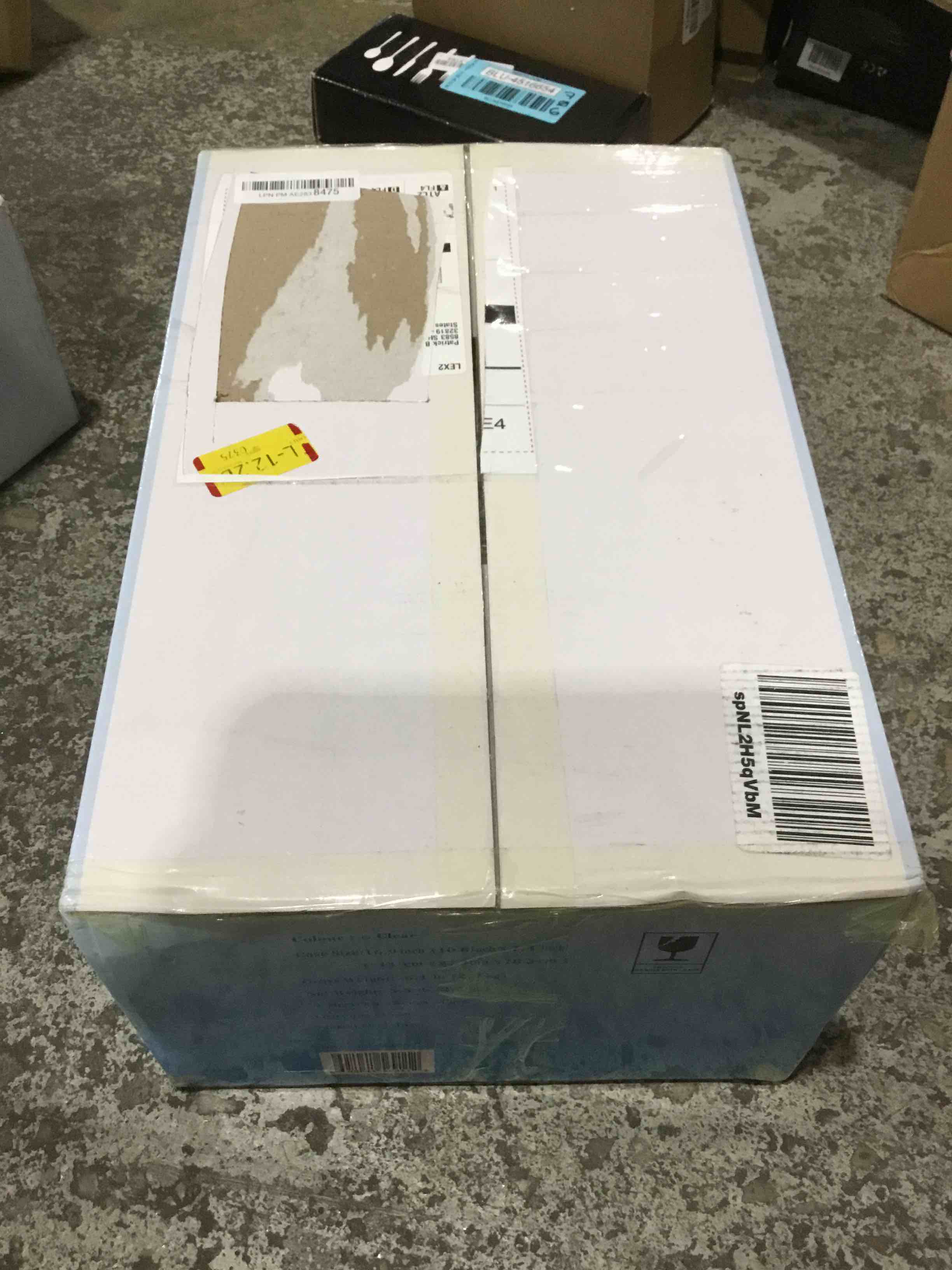 https://s3.amazonaws.com/lotting-images-prod/bidfta/BLU4516639_1700154790108.jpeg