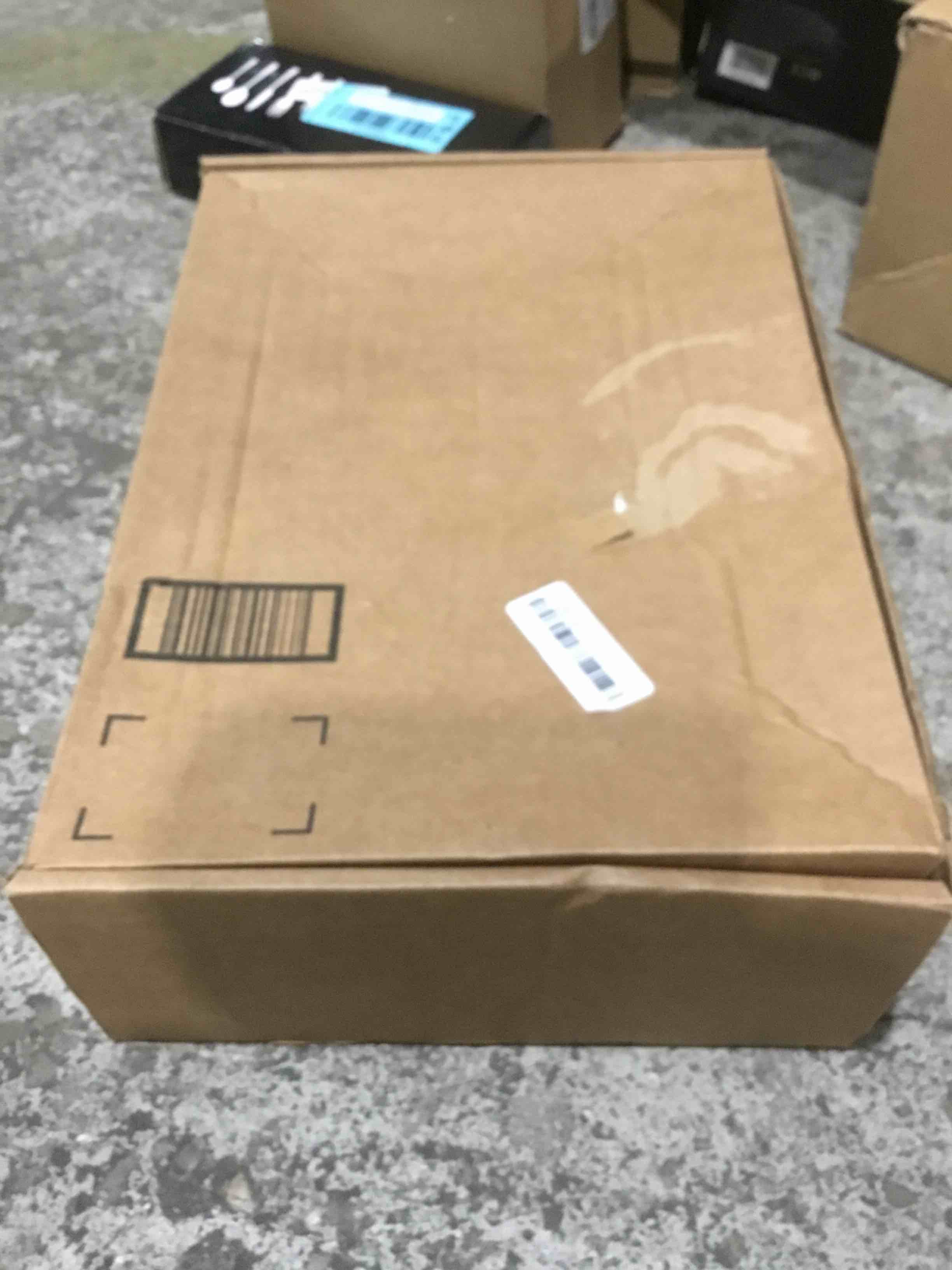 https://s3.amazonaws.com/lotting-images-prod/bidfta/BLU4516643_1700154678317.jpeg