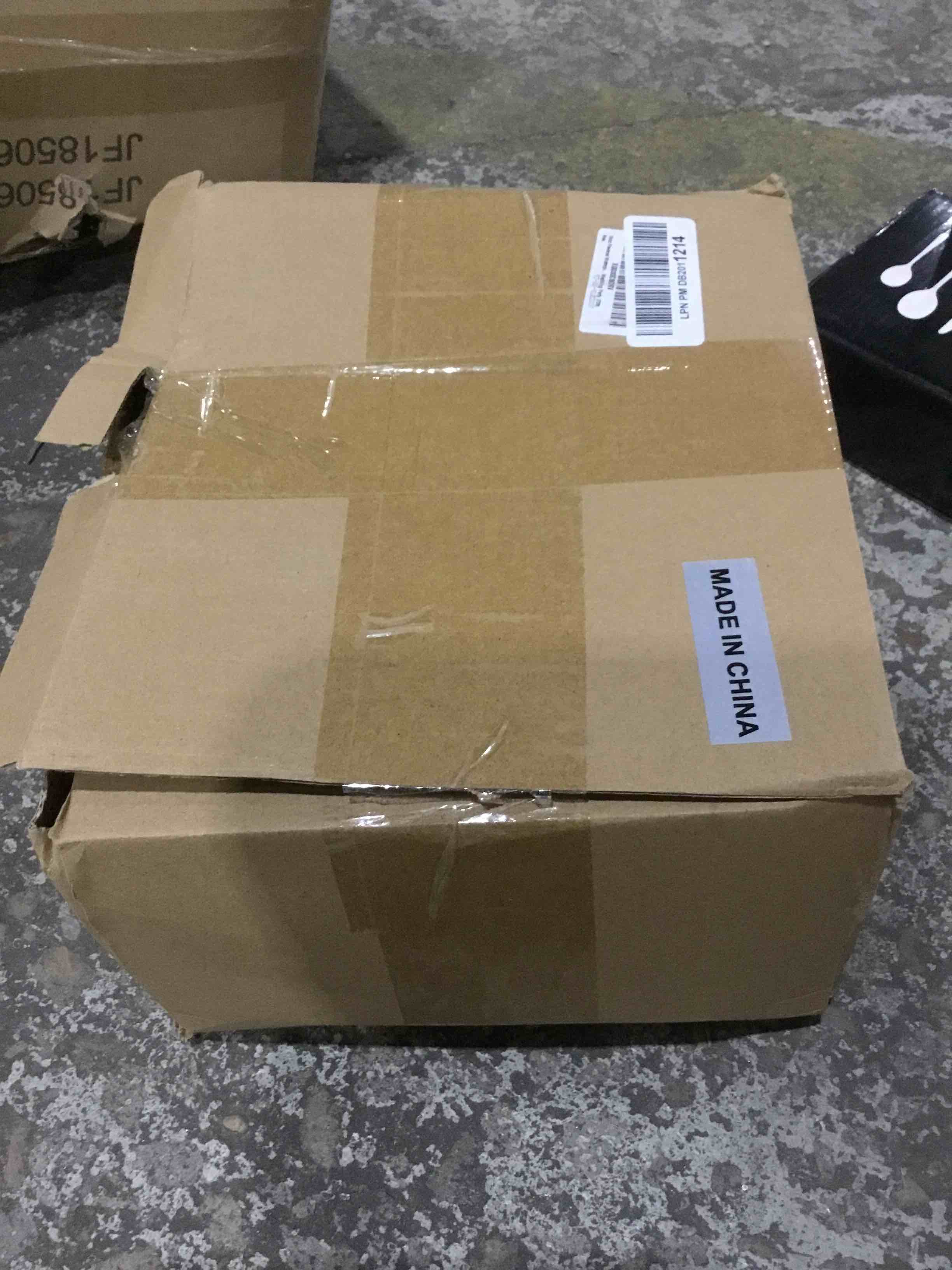 https://s3.amazonaws.com/lotting-images-prod/bidfta/BLU4516647_1700154555632.jpeg