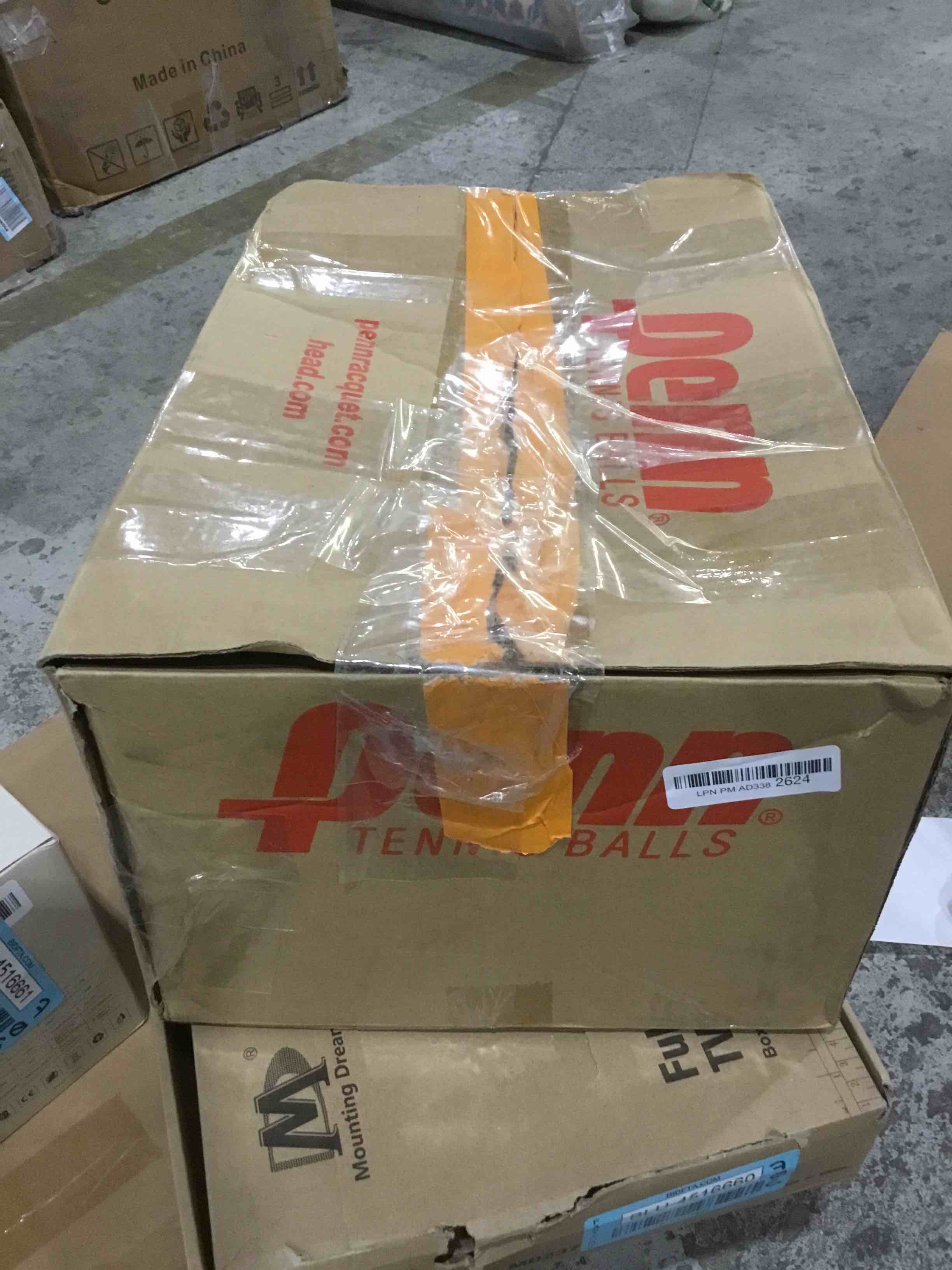 https://s3.amazonaws.com/lotting-images-prod/bidfta/BLU4516659_1700153957271.jpeg