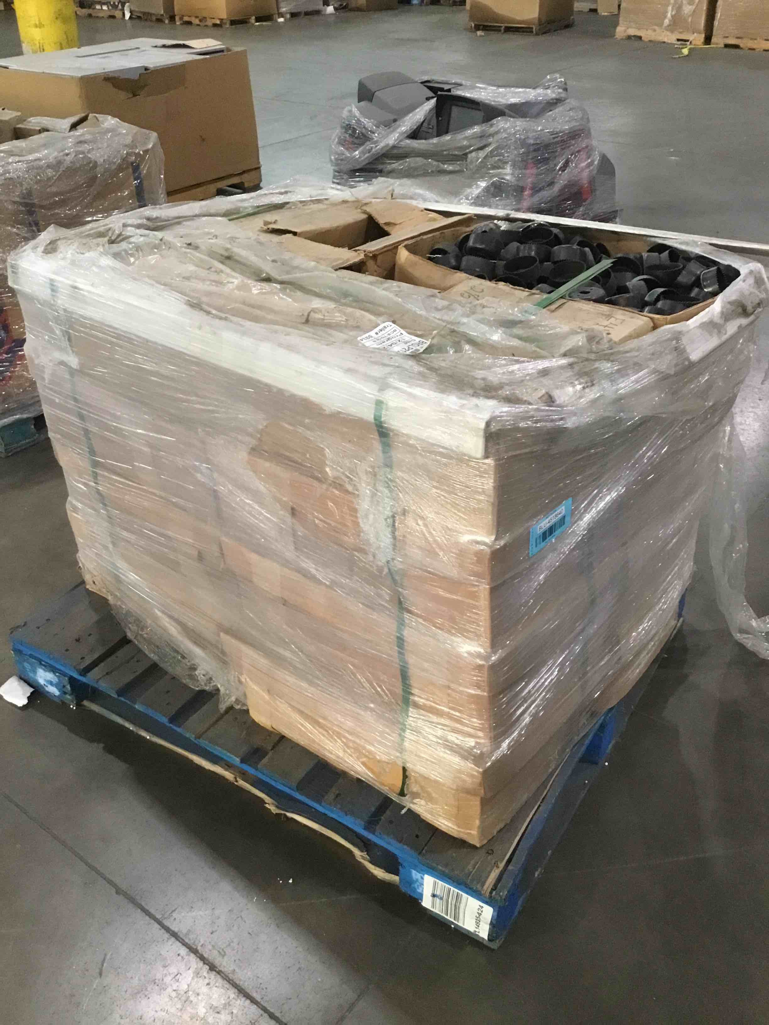 Pallet of Assorted Hole Saws