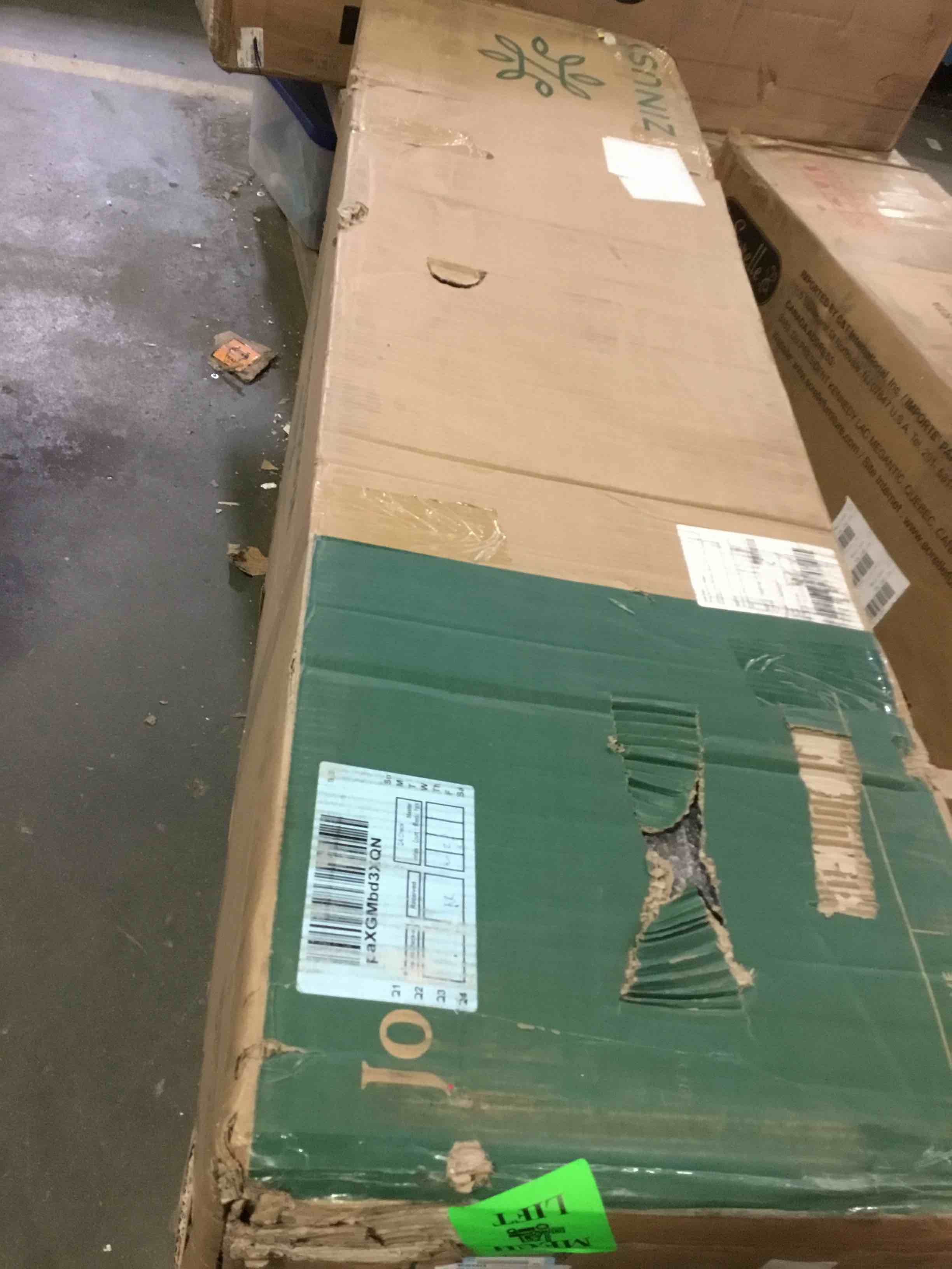 https://s3.amazonaws.com/lotting-images-prod/bidfta/BLU4656224_1679340578630.jpeg