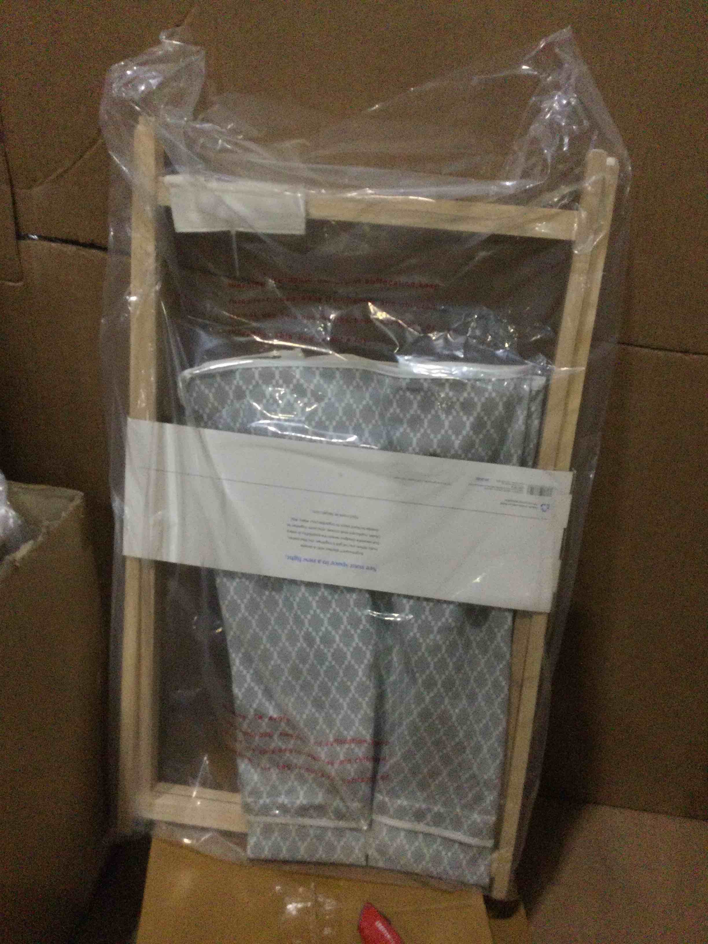 https://s3.amazonaws.com/lotting-images-prod/bidfta/BLU4665767_1688738874728.jpeg