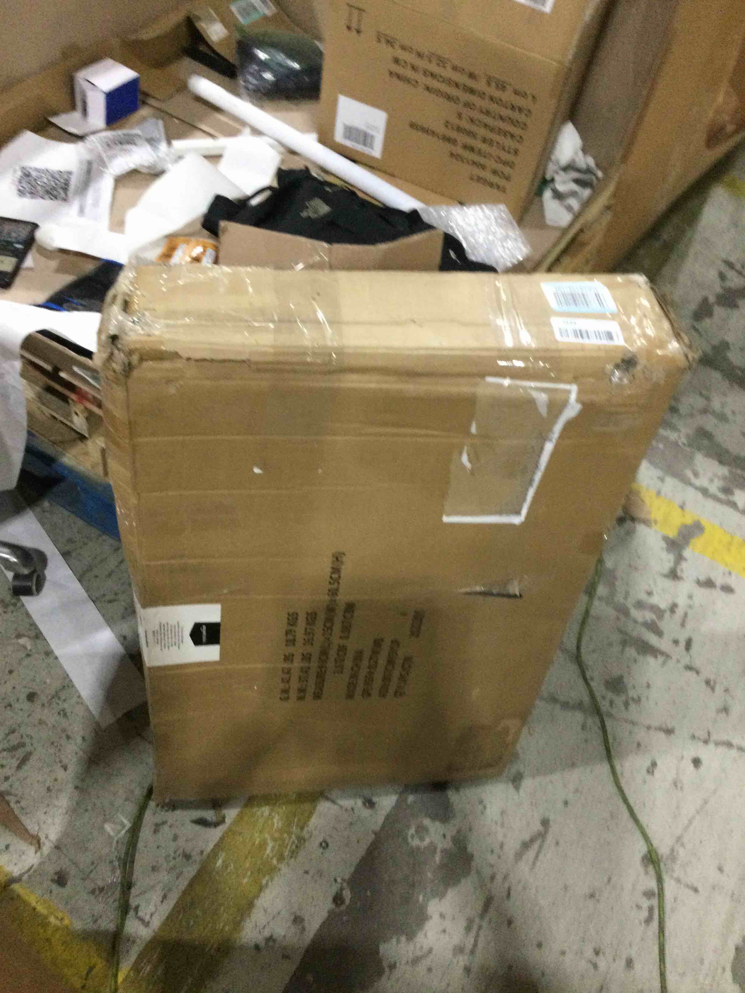 https://s3.amazonaws.com/lotting-images-prod/bidfta/BLU4665798_1688740658902.jpeg
