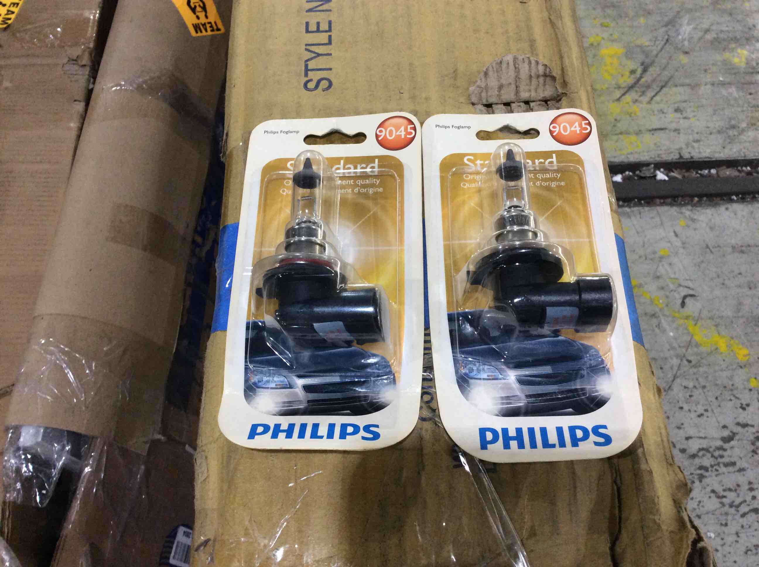 https://s3.amazonaws.com/lotting-images-prod/bidfta/BLU4666319_1689870781750.jpeg