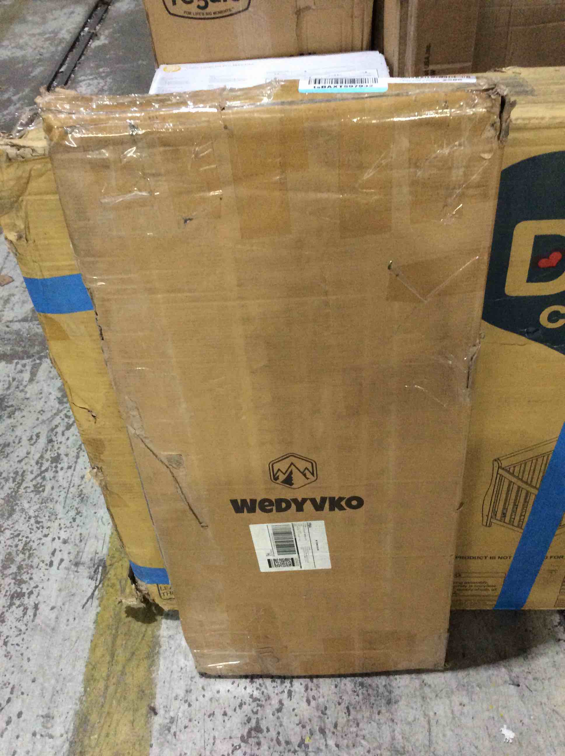 https://s3.amazonaws.com/lotting-images-prod/bidfta/BLU4666329_1689873486305.jpeg