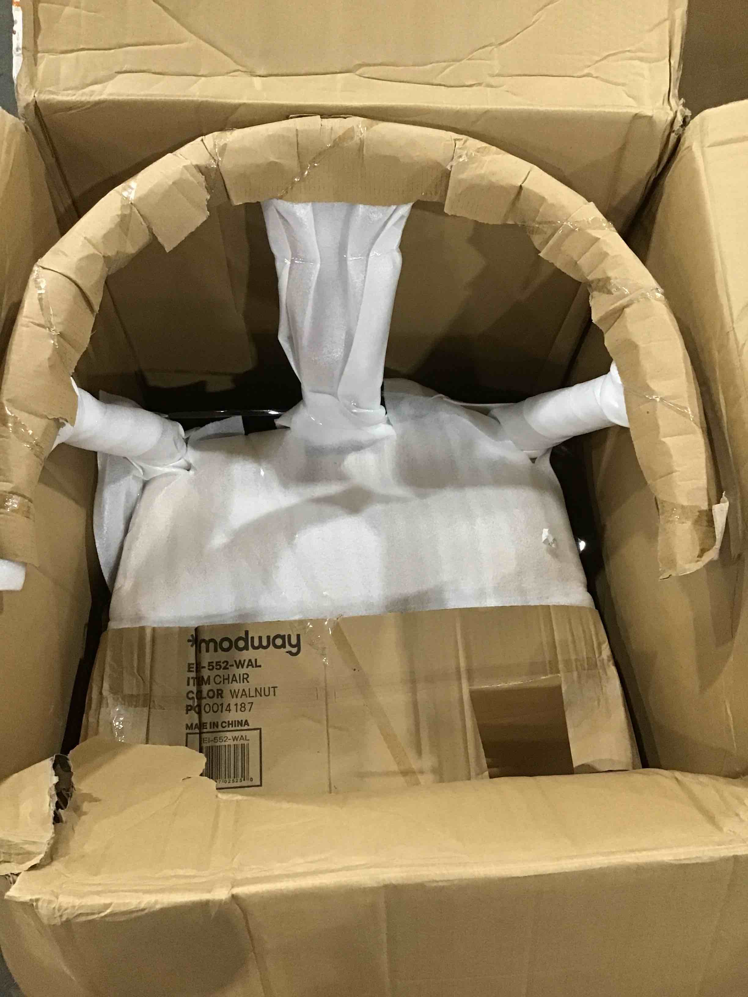 https://s3.amazonaws.com/lotting-images-prod/bidfta/BLU4667885_1690469530870.jpeg