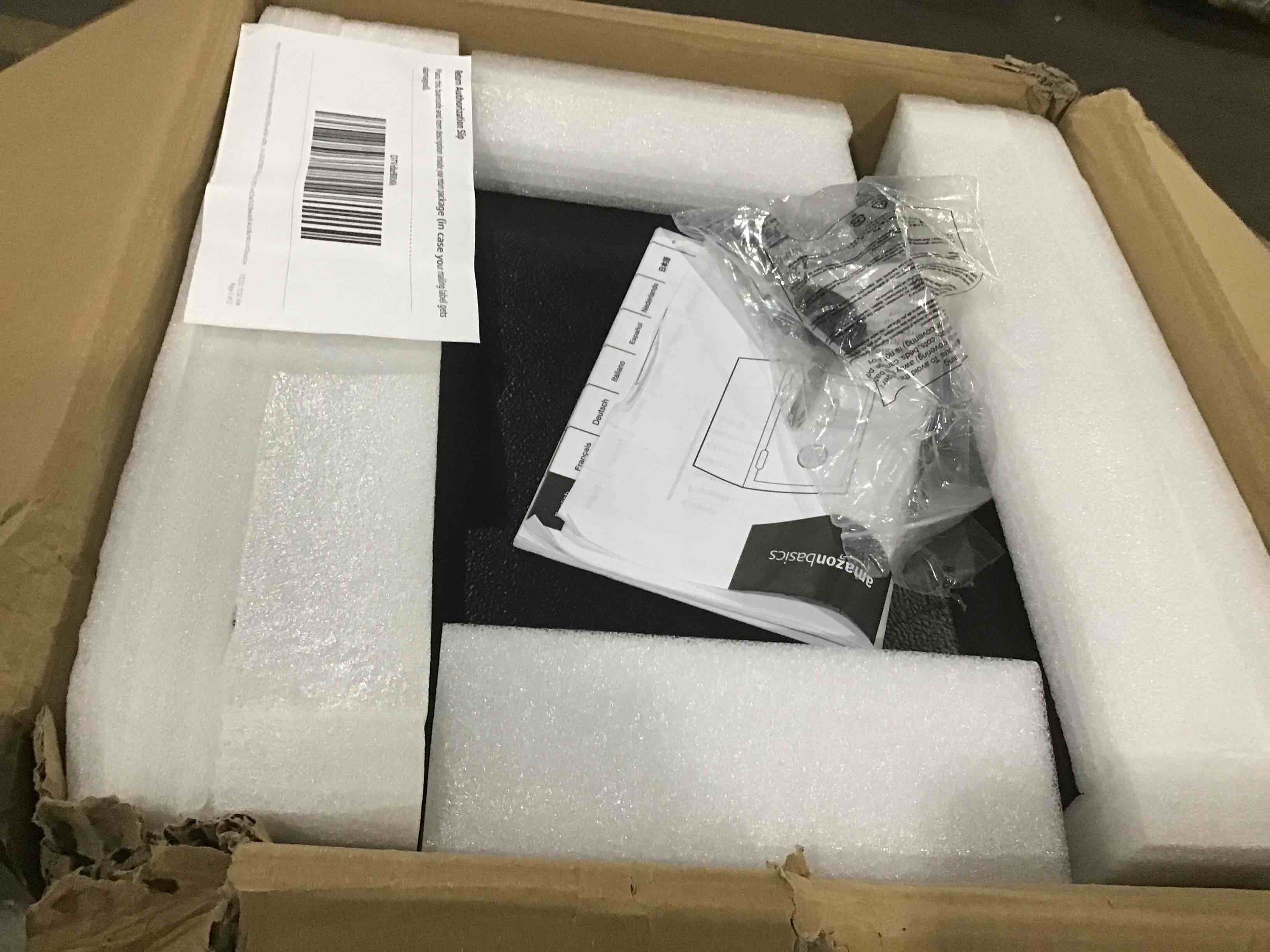 https://s3.amazonaws.com/lotting-images-prod/bidfta/BLU4668470_1689627193617.jpeg