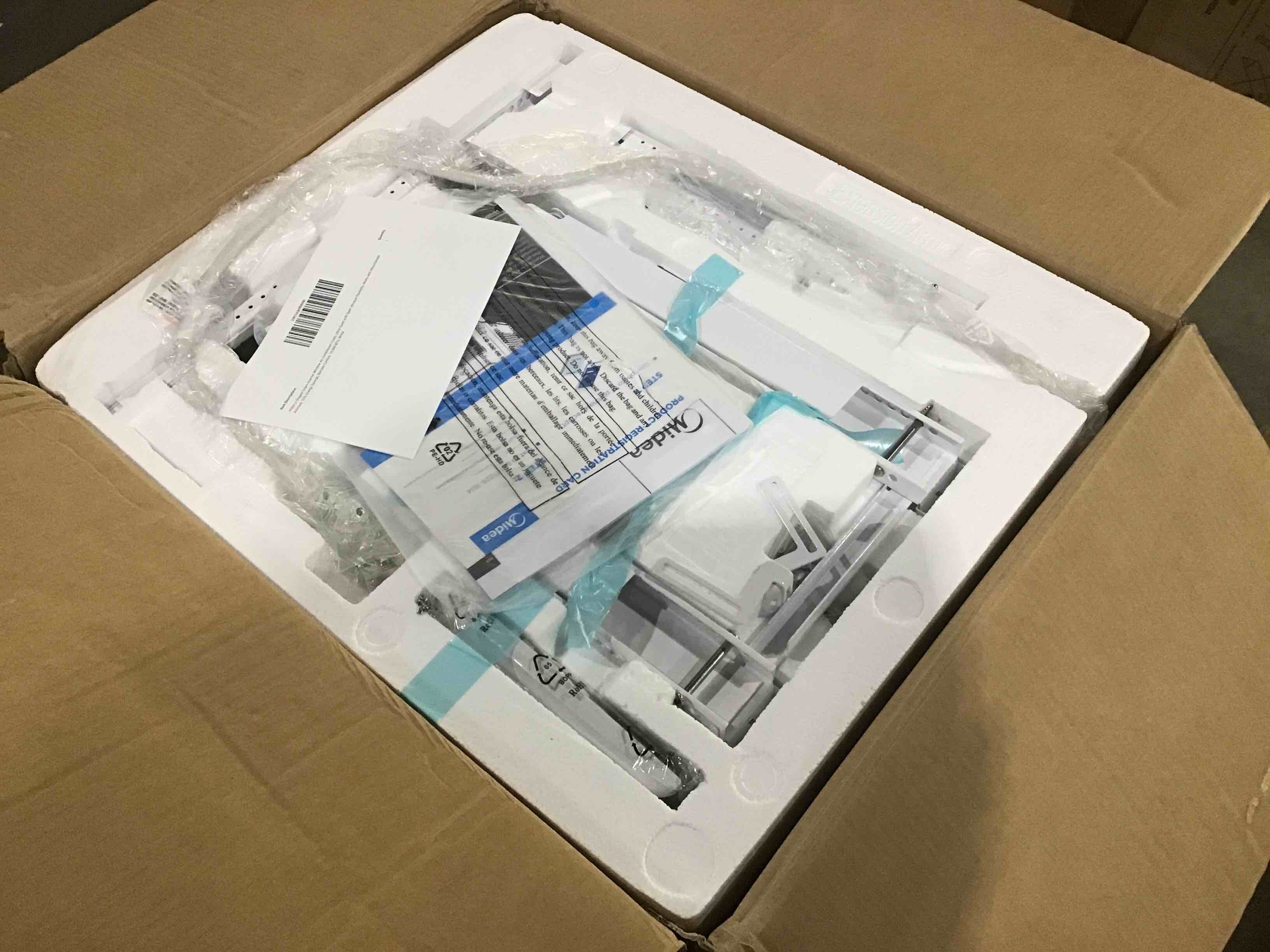 https://s3.amazonaws.com/lotting-images-prod/bidfta/BLU4668473_1689627676083.jpeg