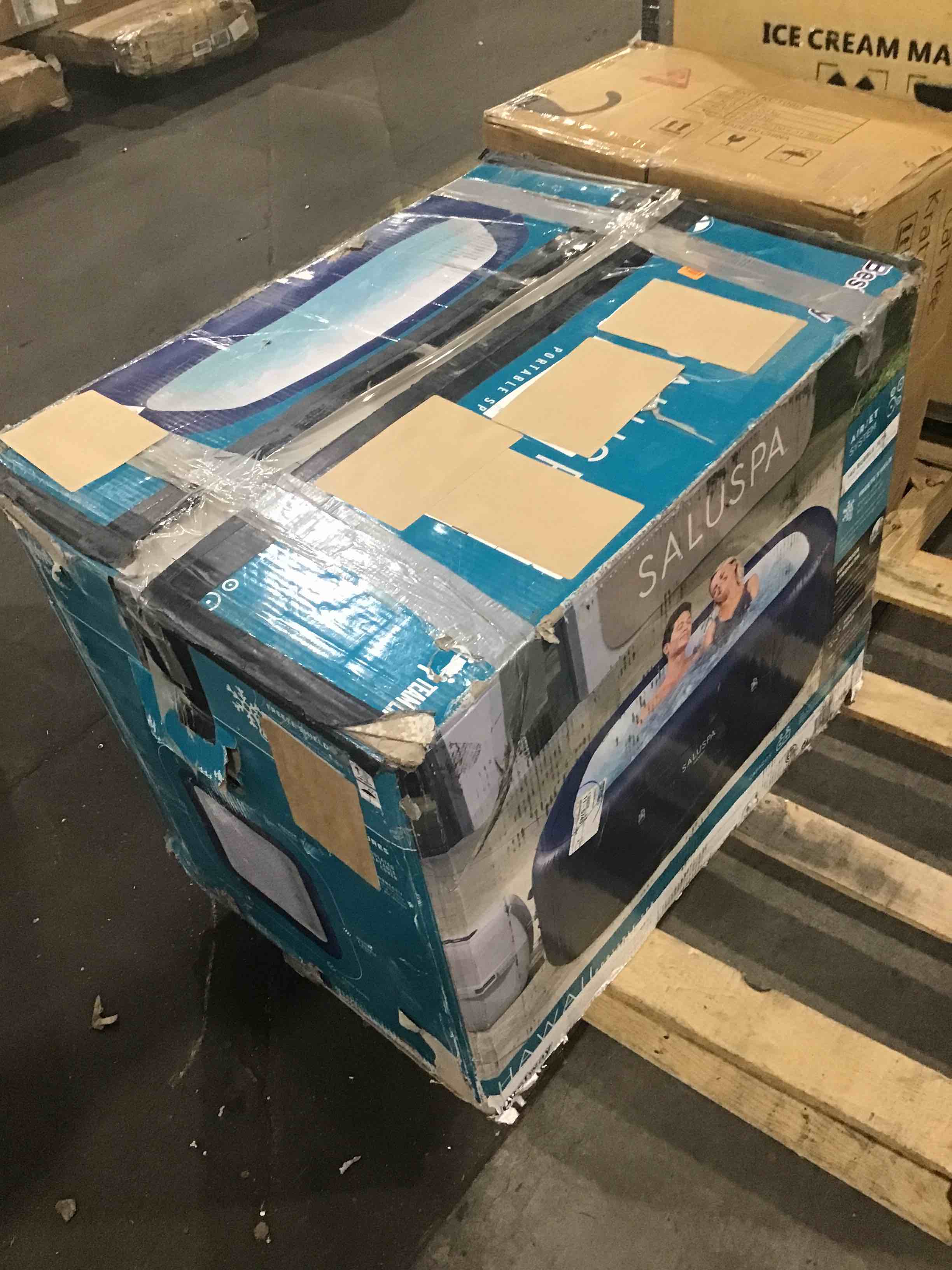 https://s3.amazonaws.com/lotting-images-prod/bidfta/BLU4668488_1689706601377.jpeg