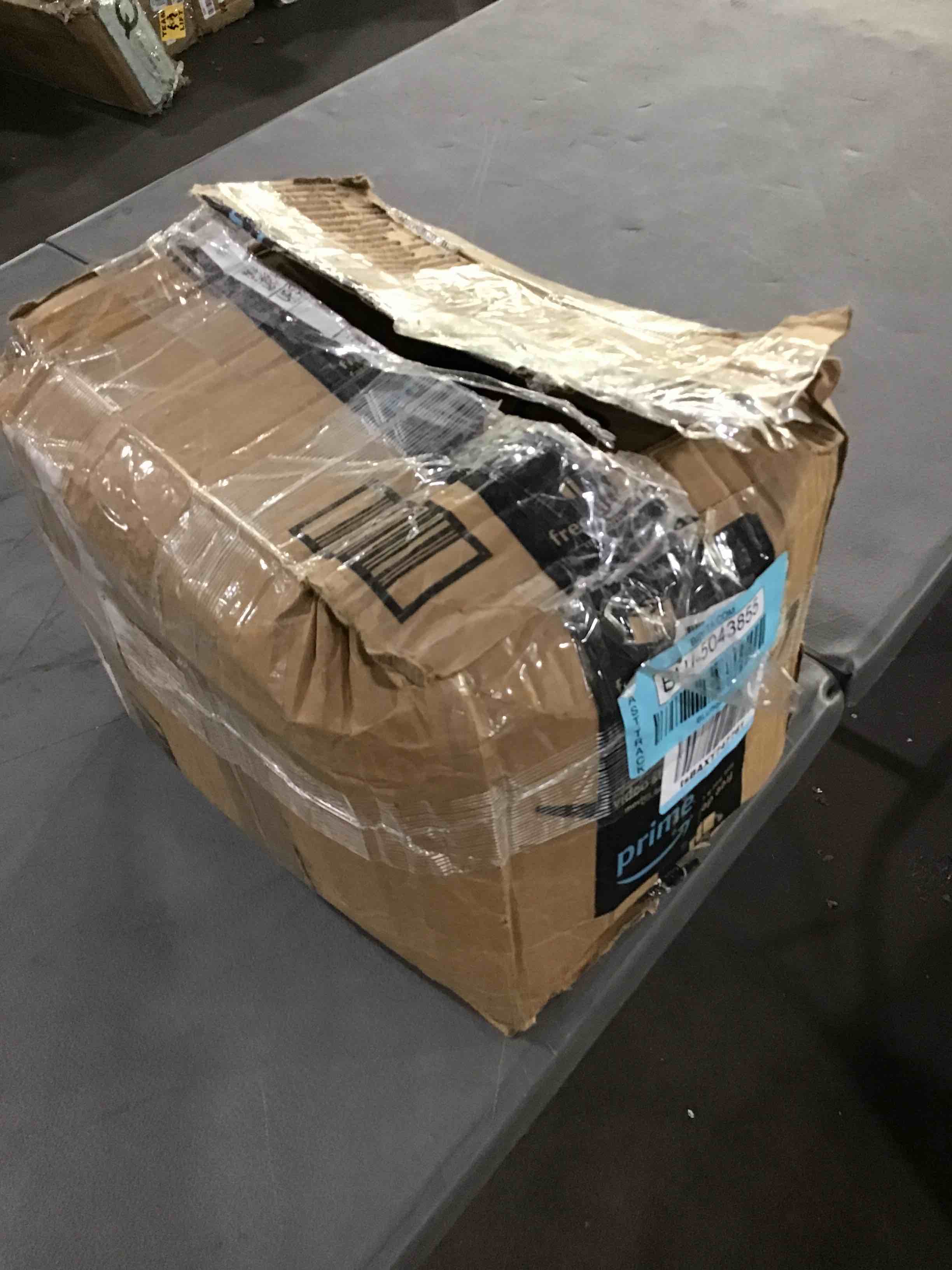 https://s3.amazonaws.com/lotting-images-prod/bidfta/BLU4669180_1691525696898.jpeg