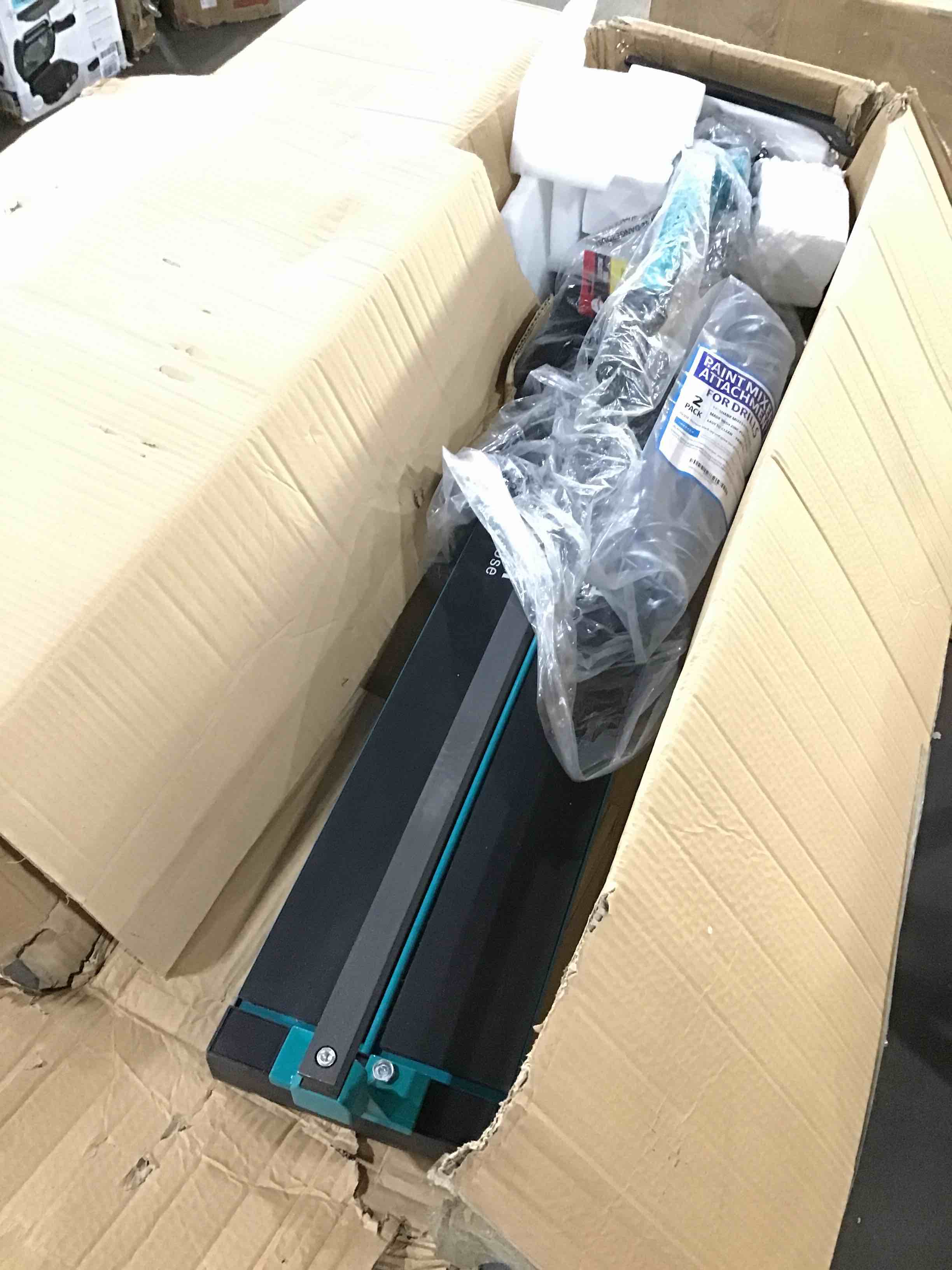 https://s3.amazonaws.com/lotting-images-prod/bidfta/BLU4669186_1691526707812.jpeg