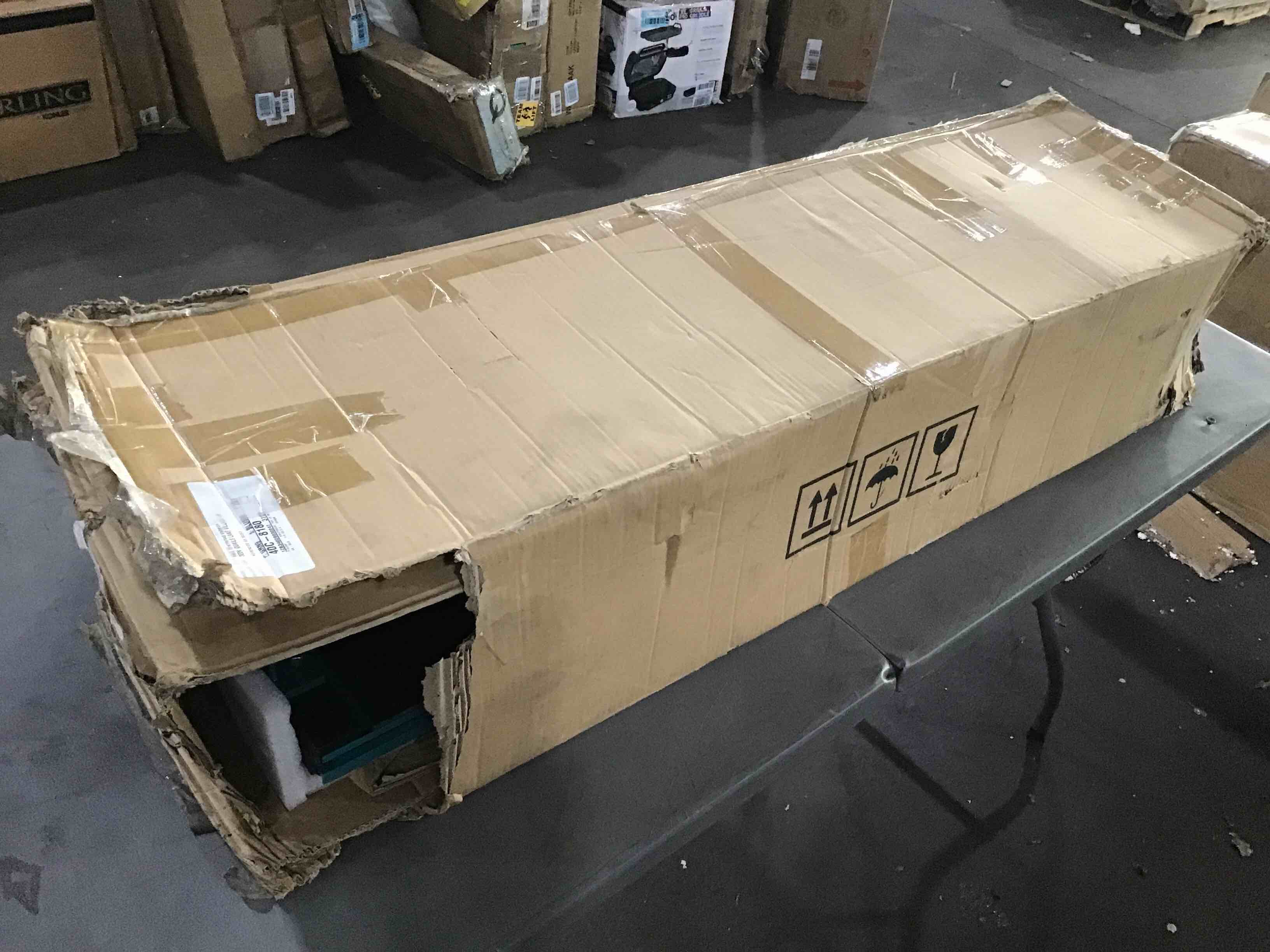 https://s3.amazonaws.com/lotting-images-prod/bidfta/BLU4669186_1691526735307.jpeg