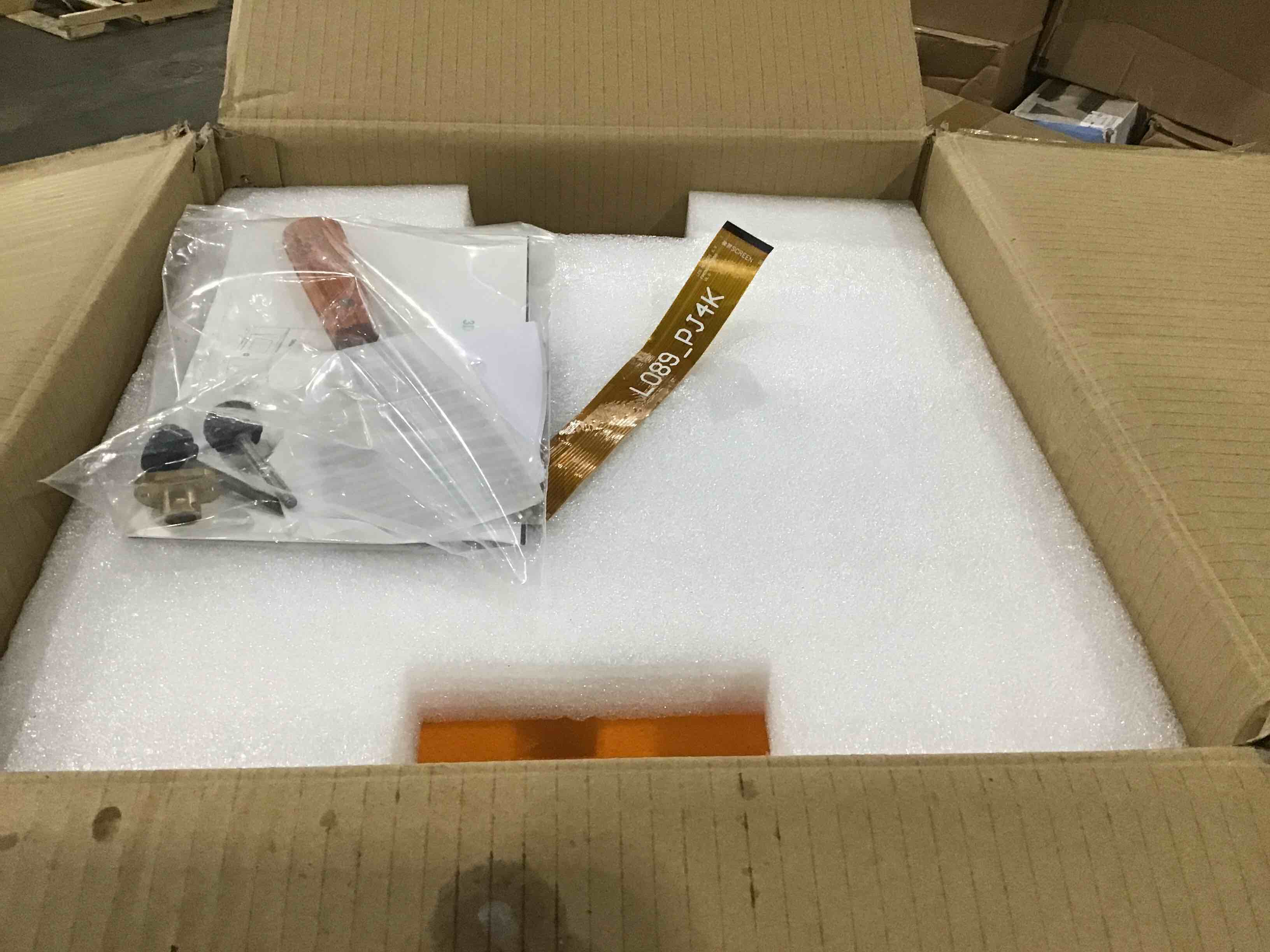 https://s3.amazonaws.com/lotting-images-prod/bidfta/BLU4669635_1692718652533.jpeg