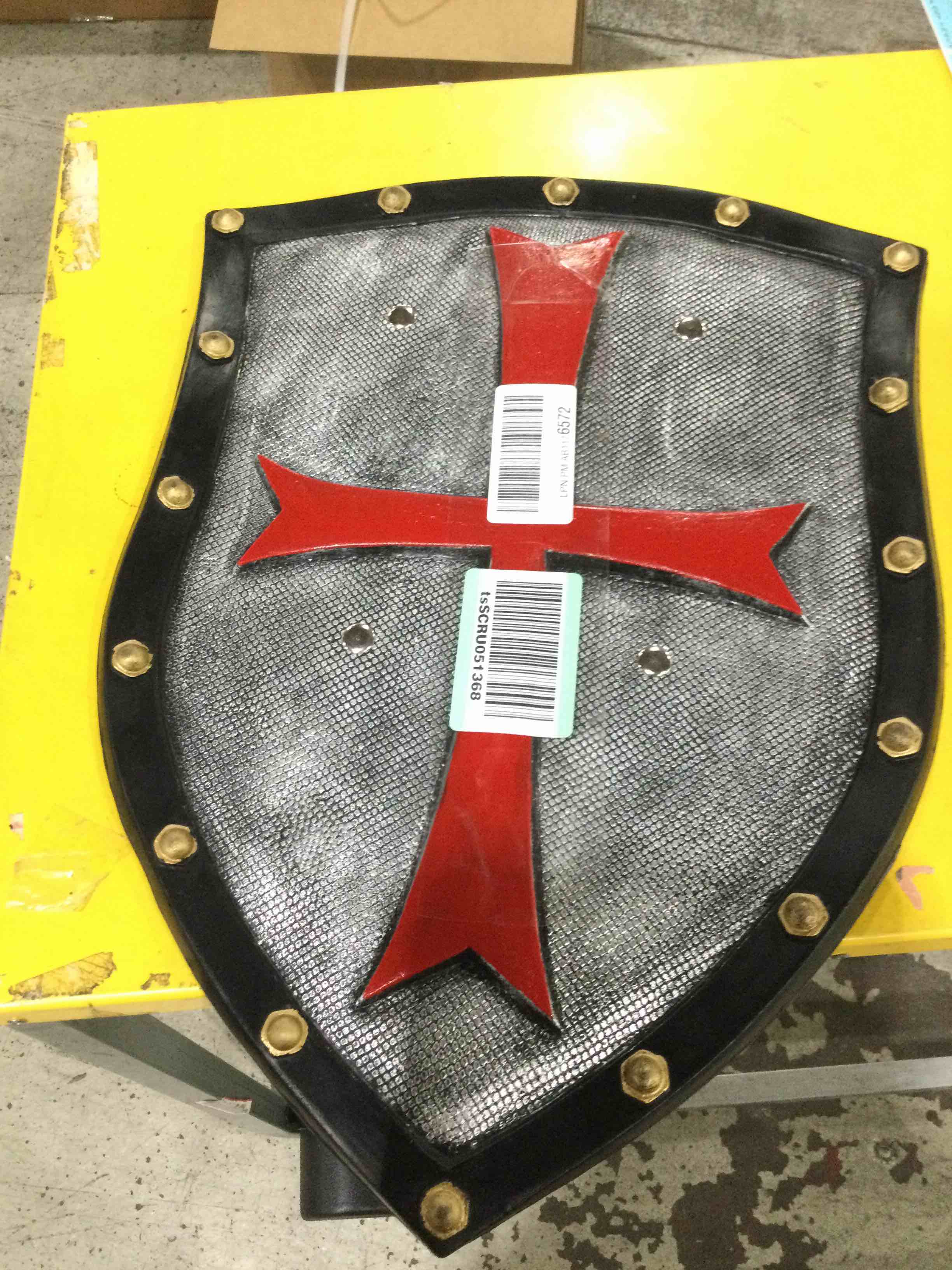 https://s3.amazonaws.com/lotting-images-prod/bidfta/BLU4670390_1685463581177.jpeg