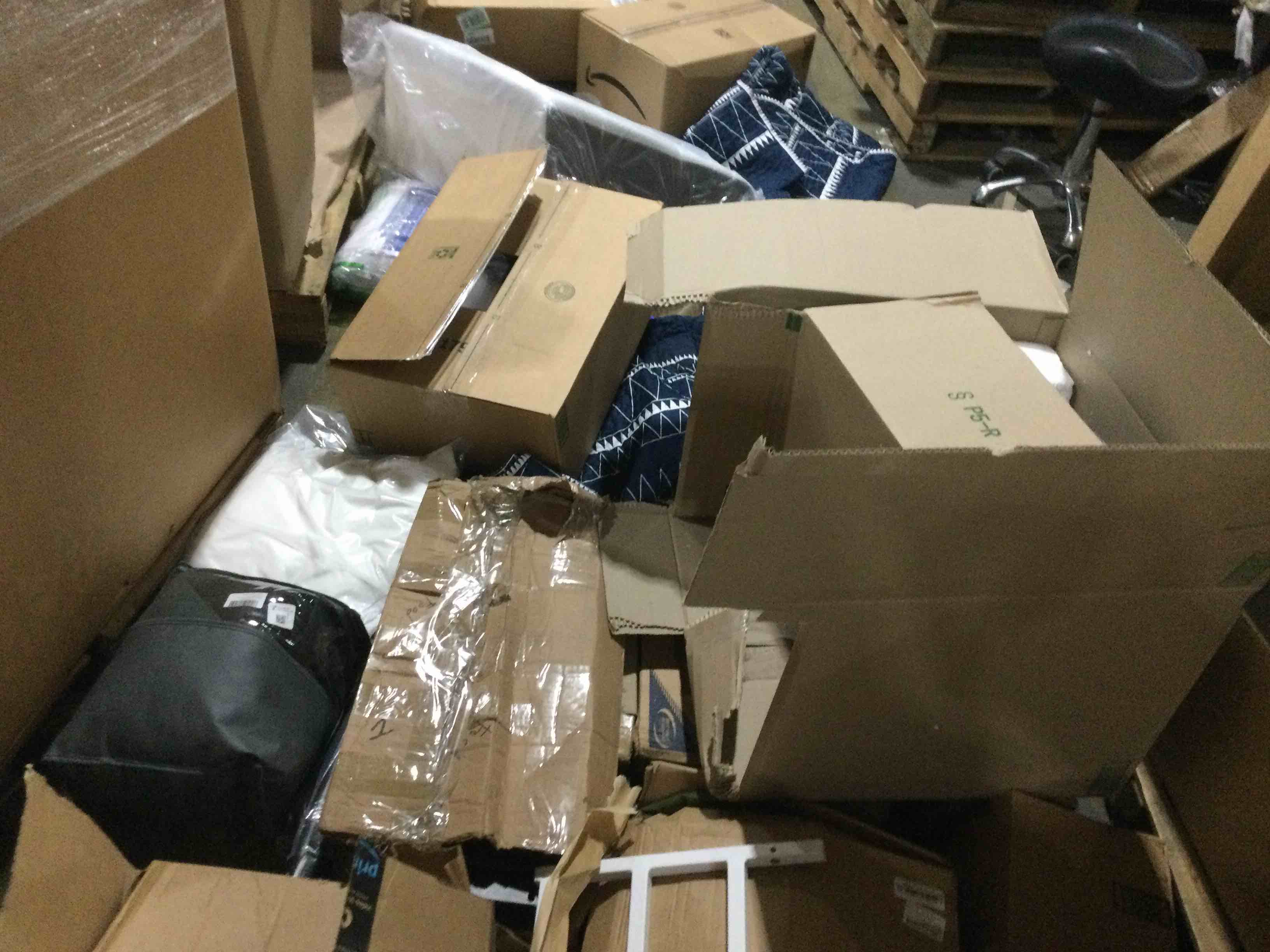 https://s3.amazonaws.com/lotting-images-prod/bidfta/BLU4671686_1686060169546.jpeg