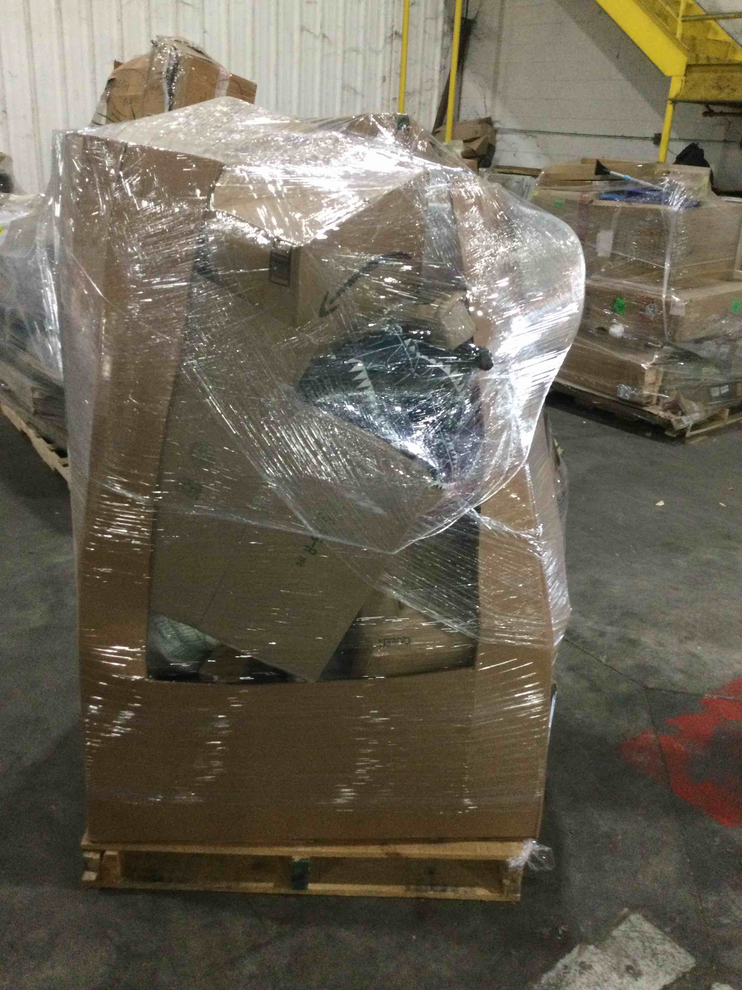 https://s3.amazonaws.com/lotting-images-prod/bidfta/BLU4671686_1686060732932.jpeg