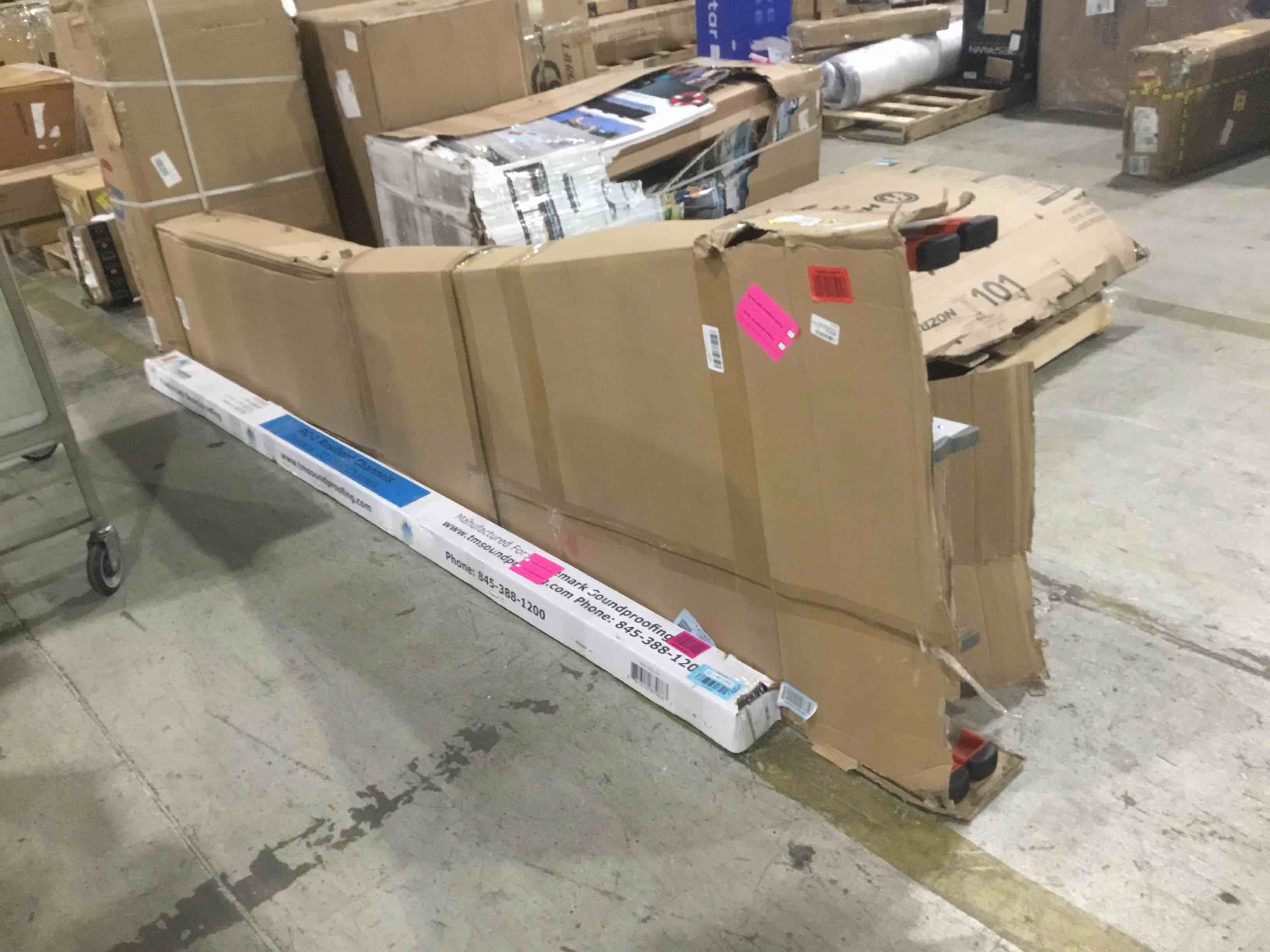 https://s3.amazonaws.com/lotting-images-prod/bidfta/BLU4672667_1686836475037.jpeg