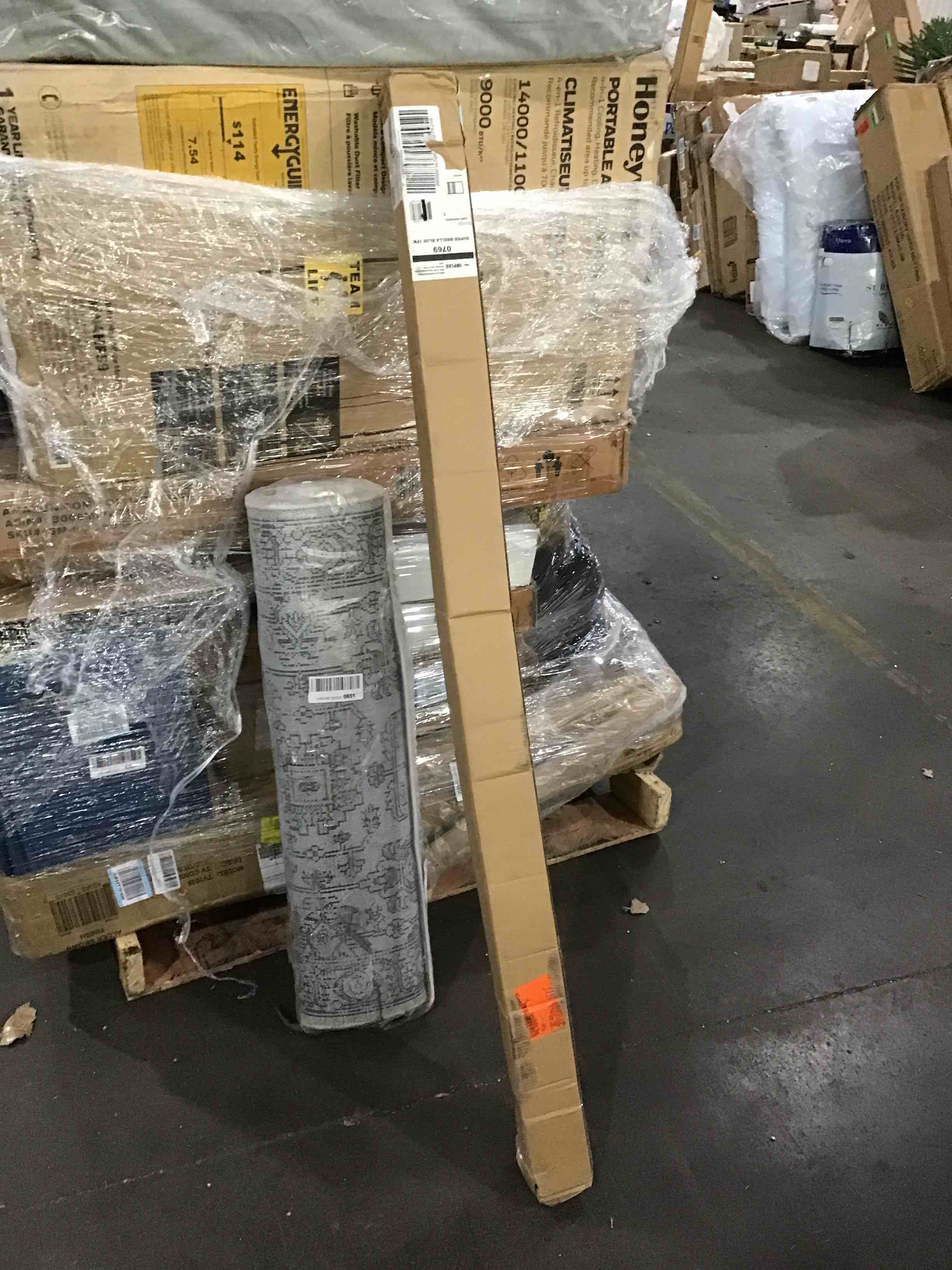 https://s3.amazonaws.com/lotting-images-prod/bidfta/BLU4673793_1693240440876.jpeg