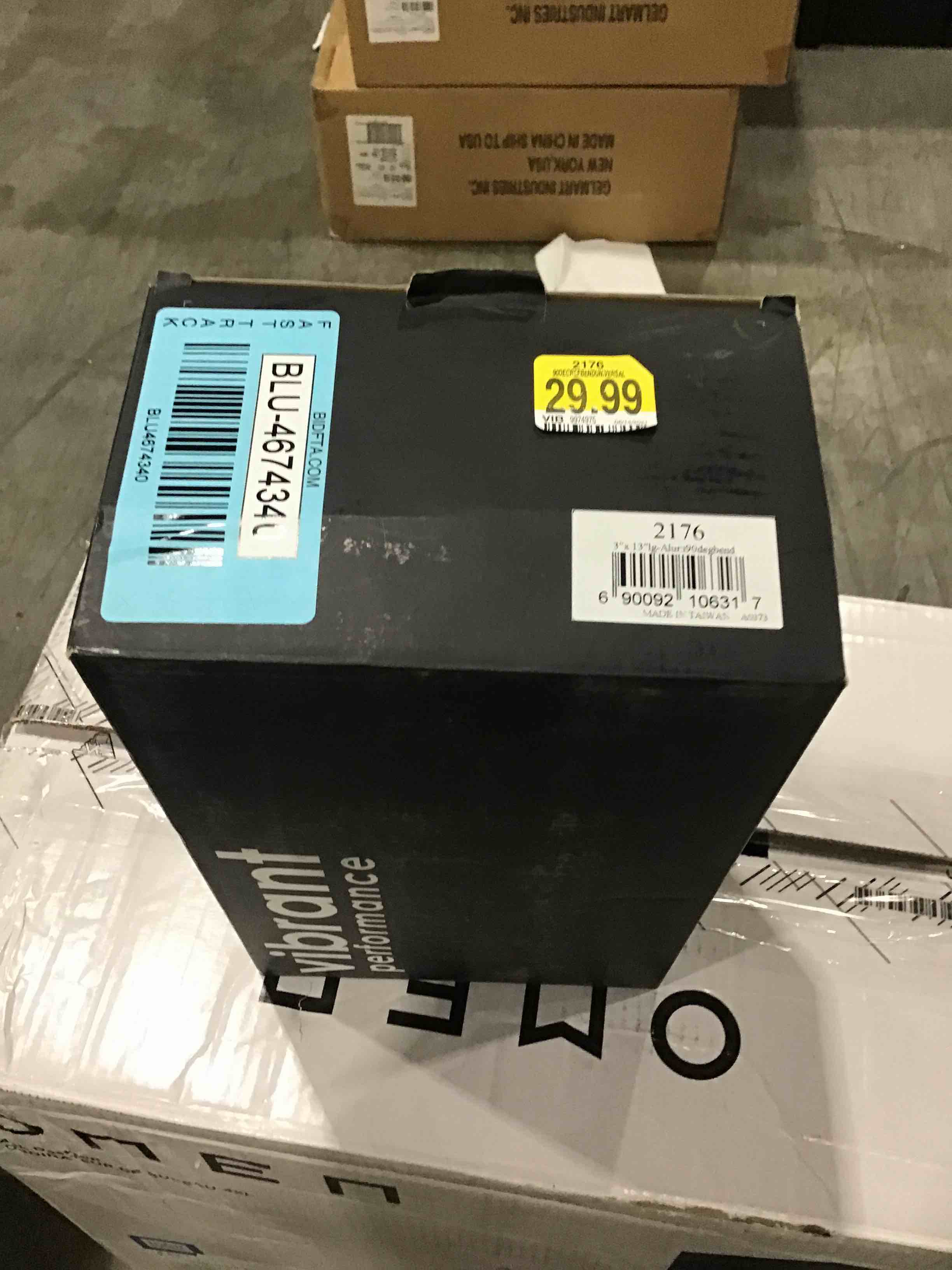 https://s3.amazonaws.com/lotting-images-prod/bidfta/BLU4674340_1698084467787.jpeg