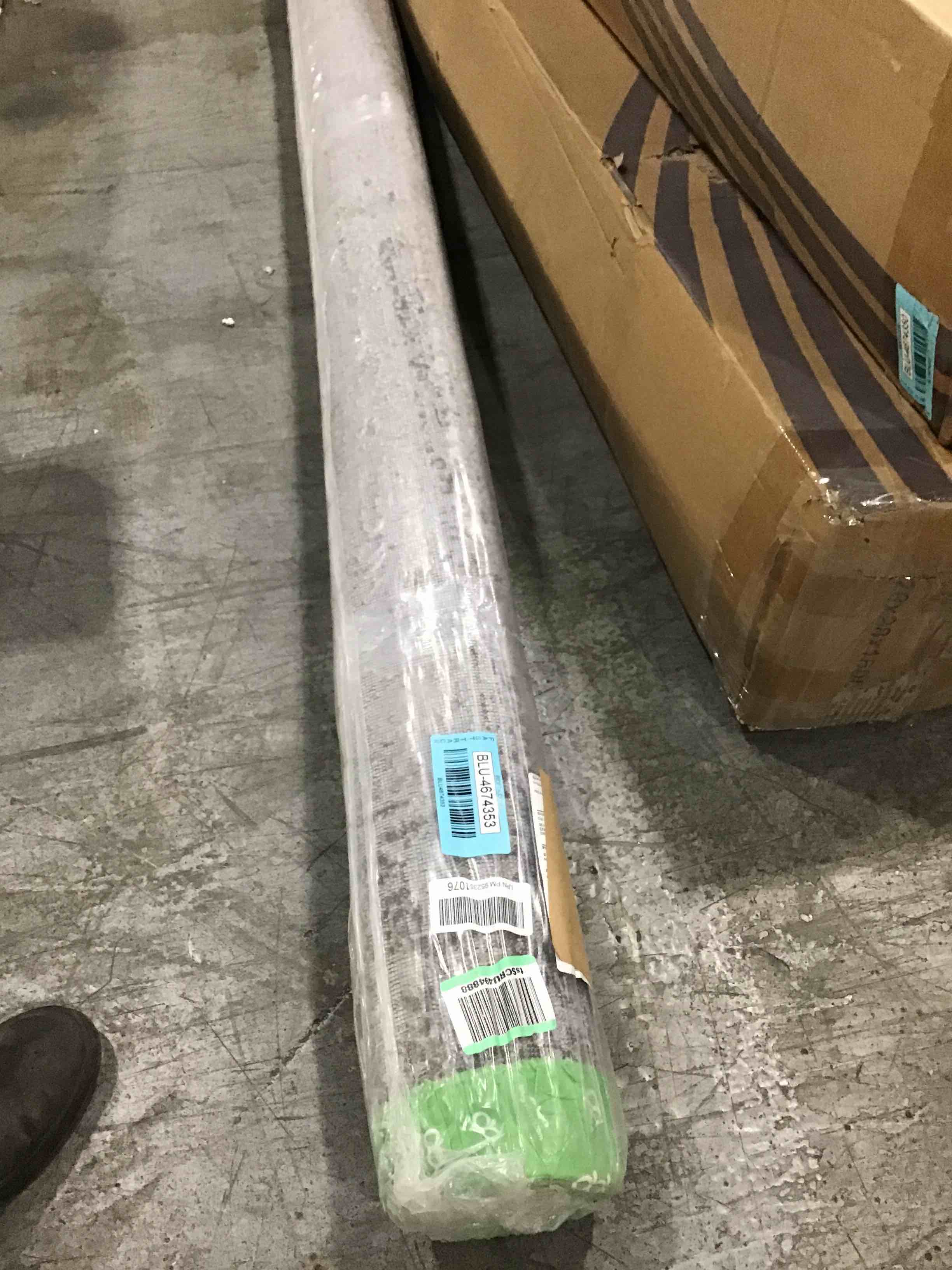 https://s3.amazonaws.com/lotting-images-prod/bidfta/BLU4674353_1698090653057.jpeg
