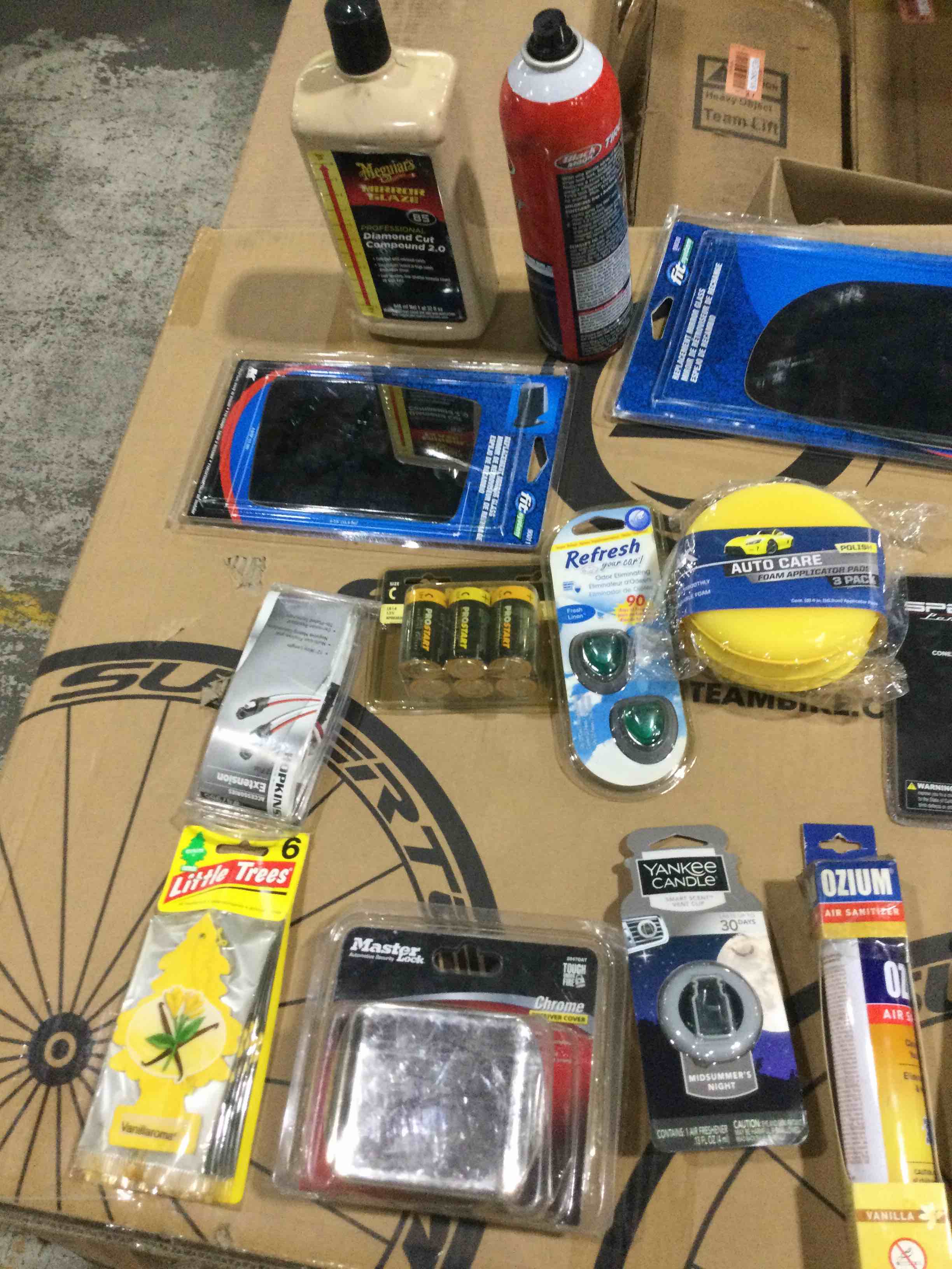 https://s3.amazonaws.com/lotting-images-prod/bidfta/BLU4675403_1690903799154.jpeg
