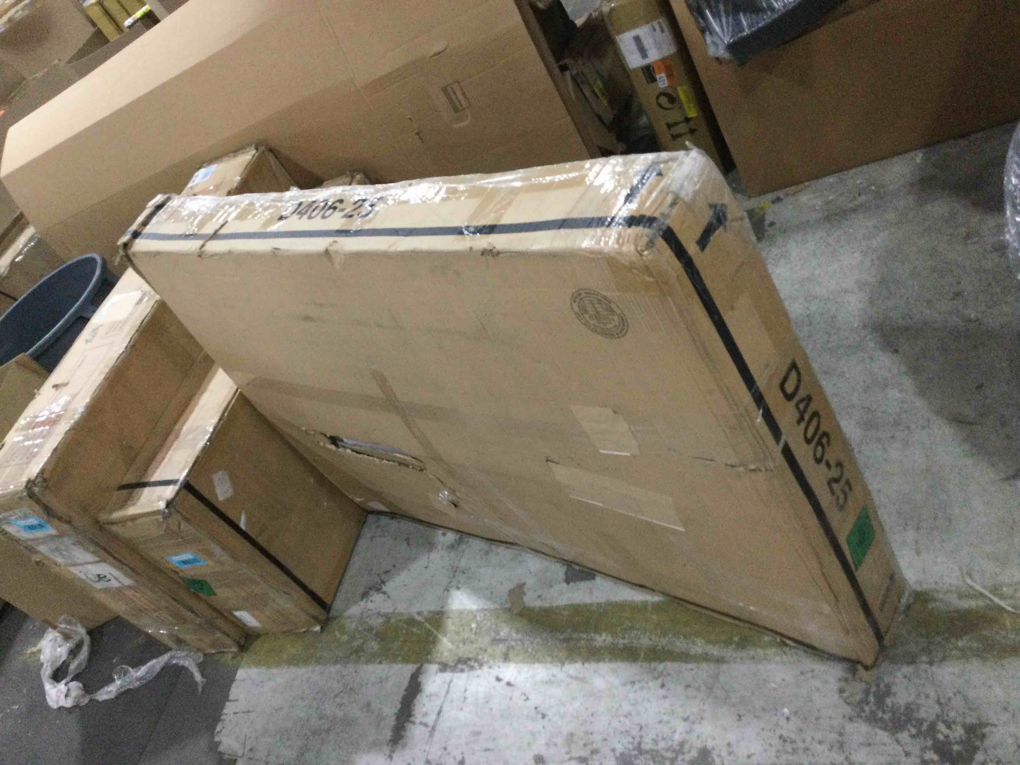 https://s3.amazonaws.com/lotting-images-prod/bidfta/BLU4675406_1690901677878.jpeg