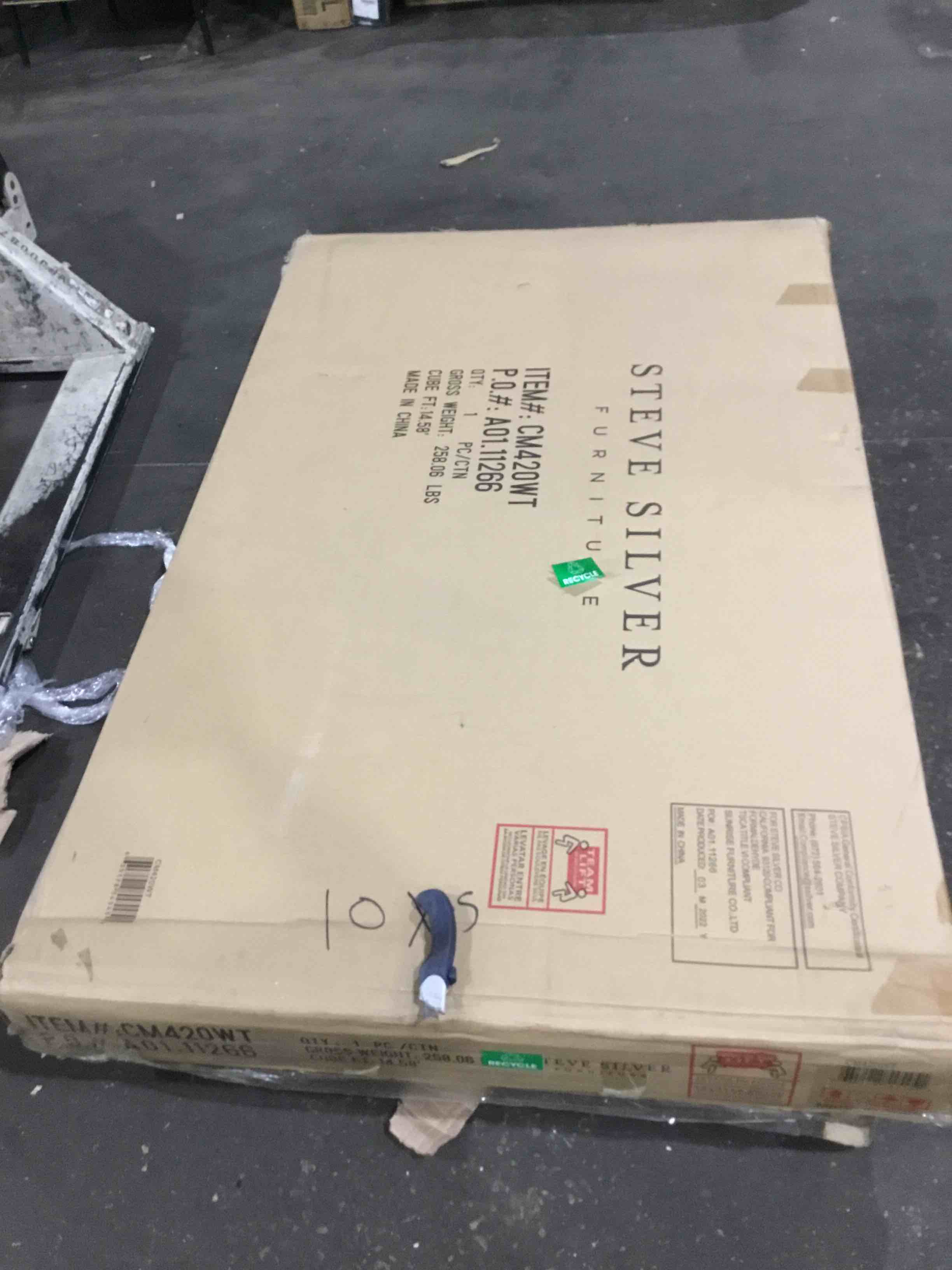 https://s3.amazonaws.com/lotting-images-prod/bidfta/BLU4682673_1683650115595.jpeg