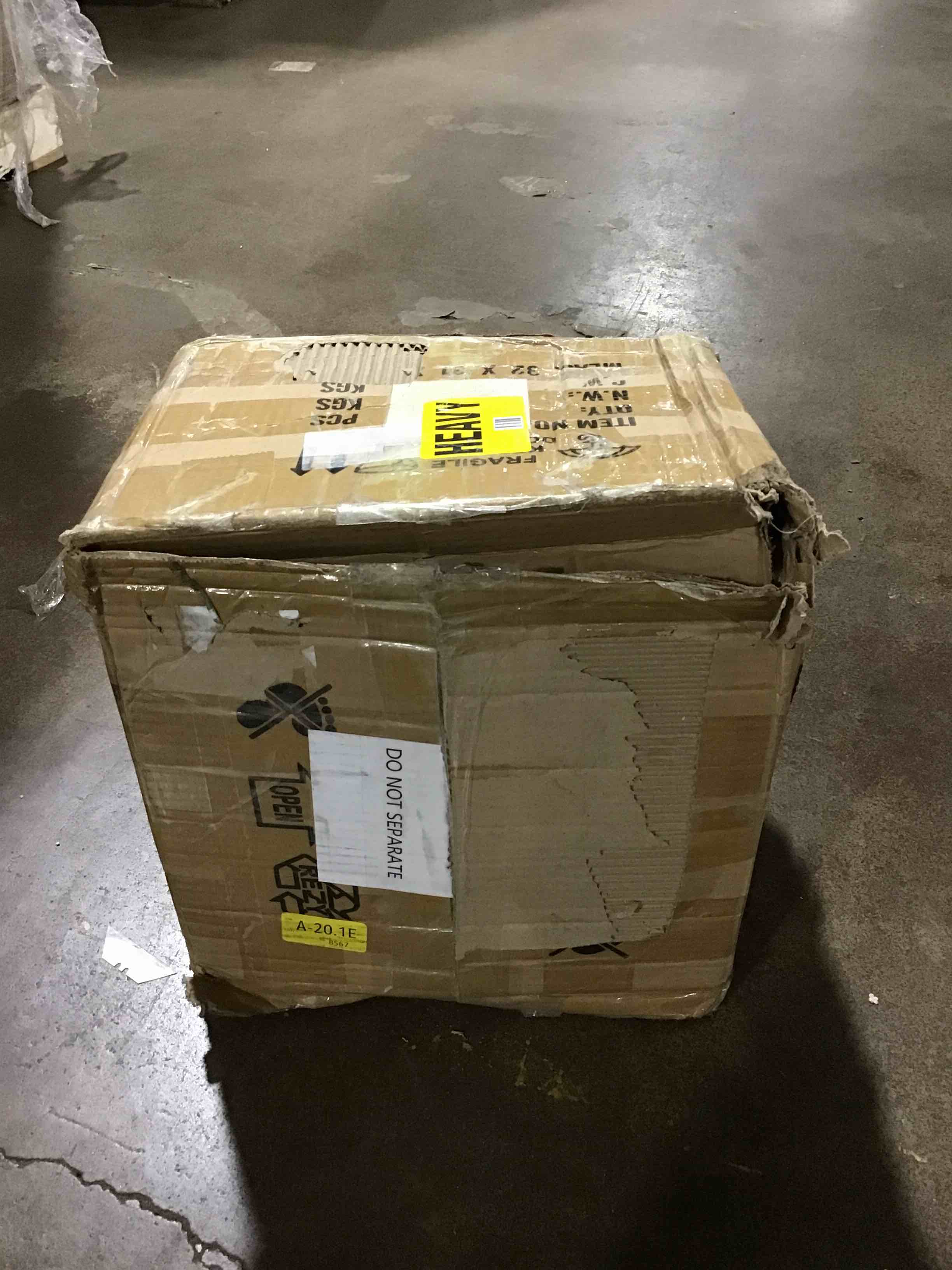 https://s3.amazonaws.com/lotting-images-prod/bidfta/BLU4713532_1682544232077.jpeg