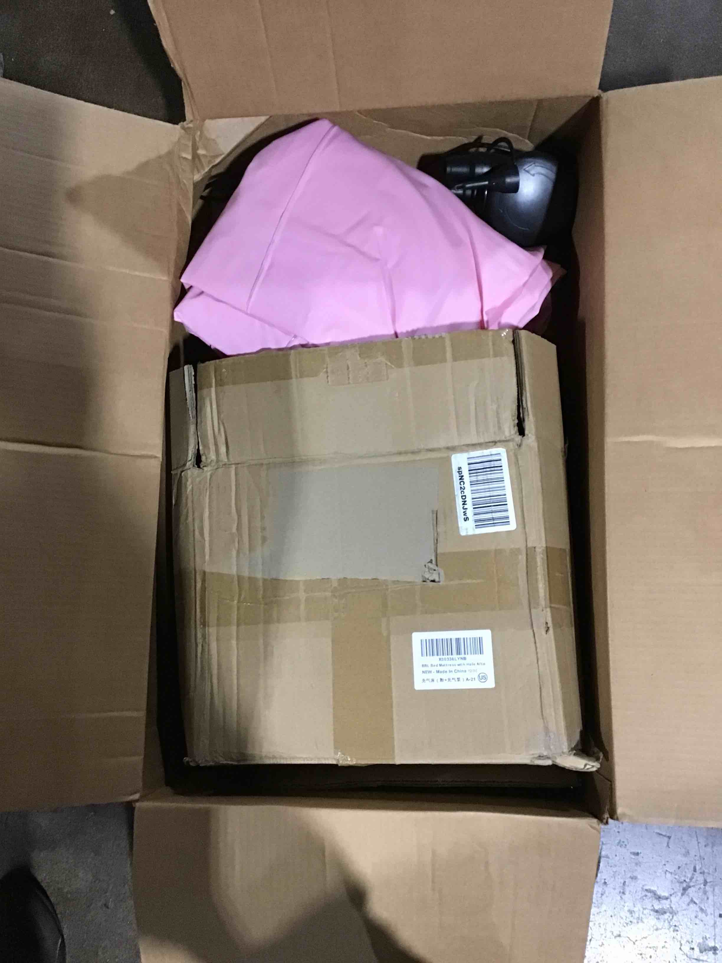https://s3.amazonaws.com/lotting-images-prod/bidfta/BLU4713539_1682546099222.jpeg