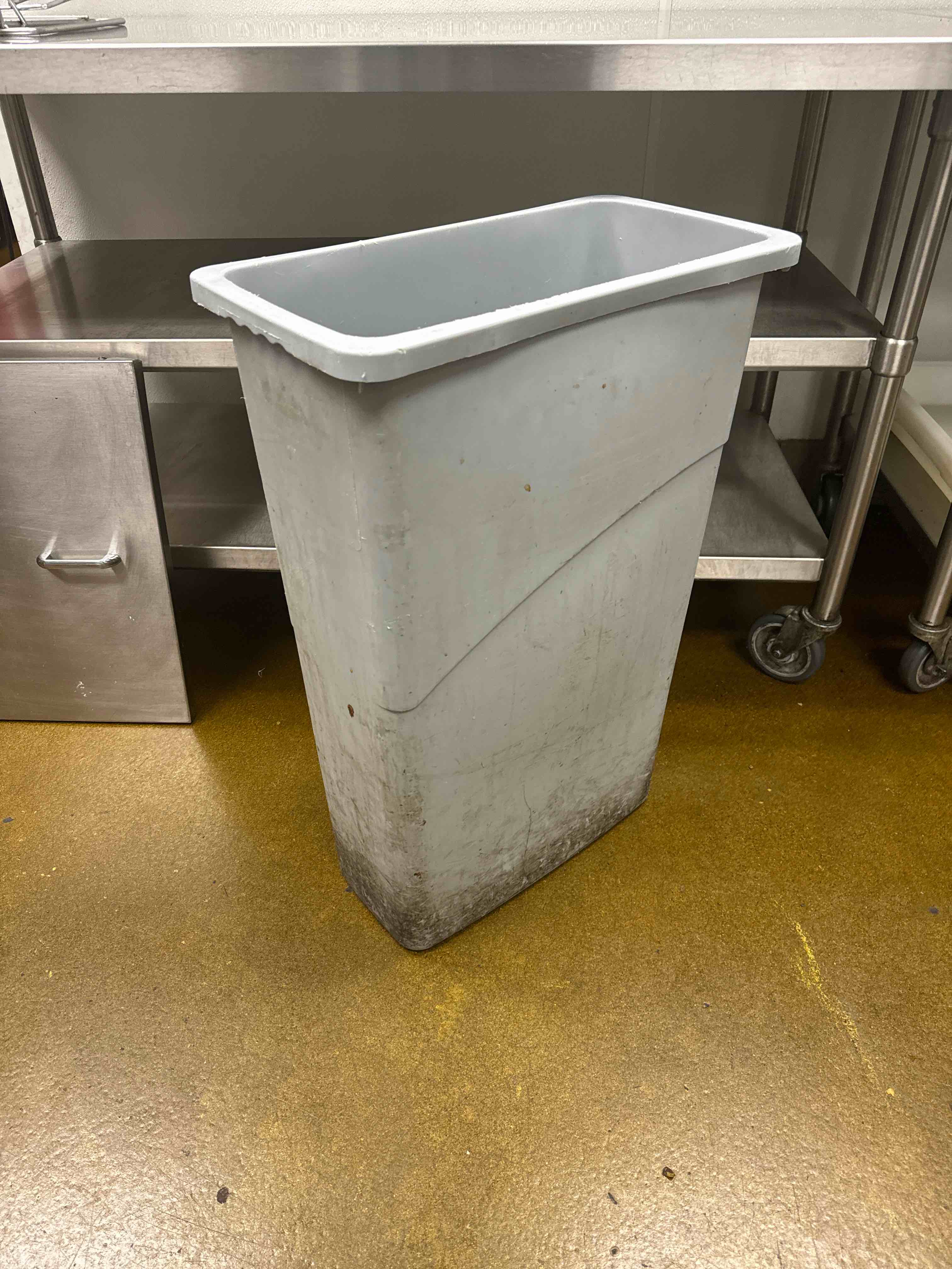 SLIM LINE TRASH CAN