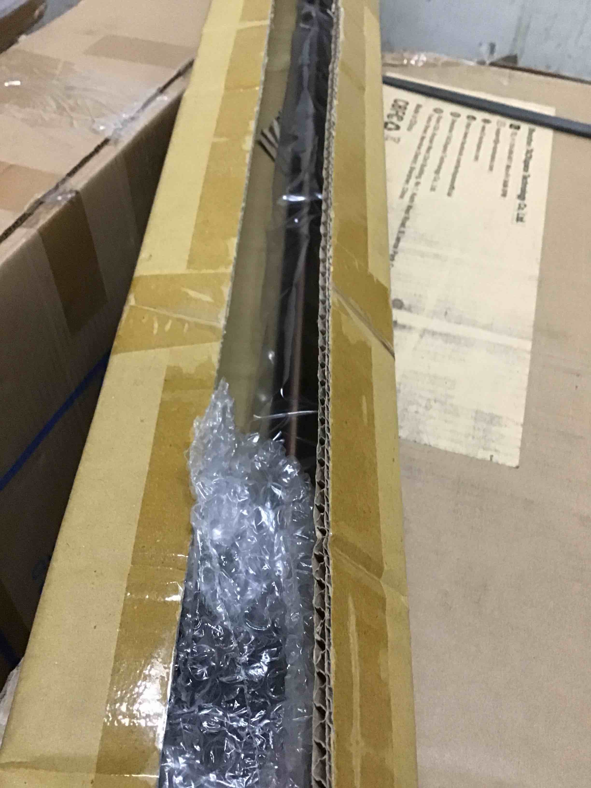 https://s3.amazonaws.com/lotting-images-prod/bidfta/BLU4762874_1695752555626.jpeg