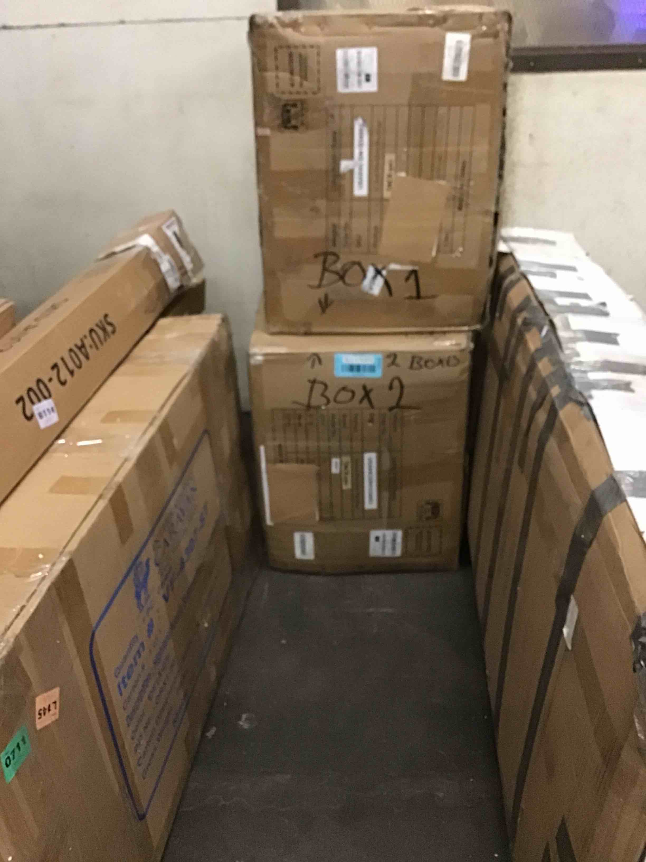https://s3.amazonaws.com/lotting-images-prod/bidfta/BLU4762875_1695761715818.jpeg