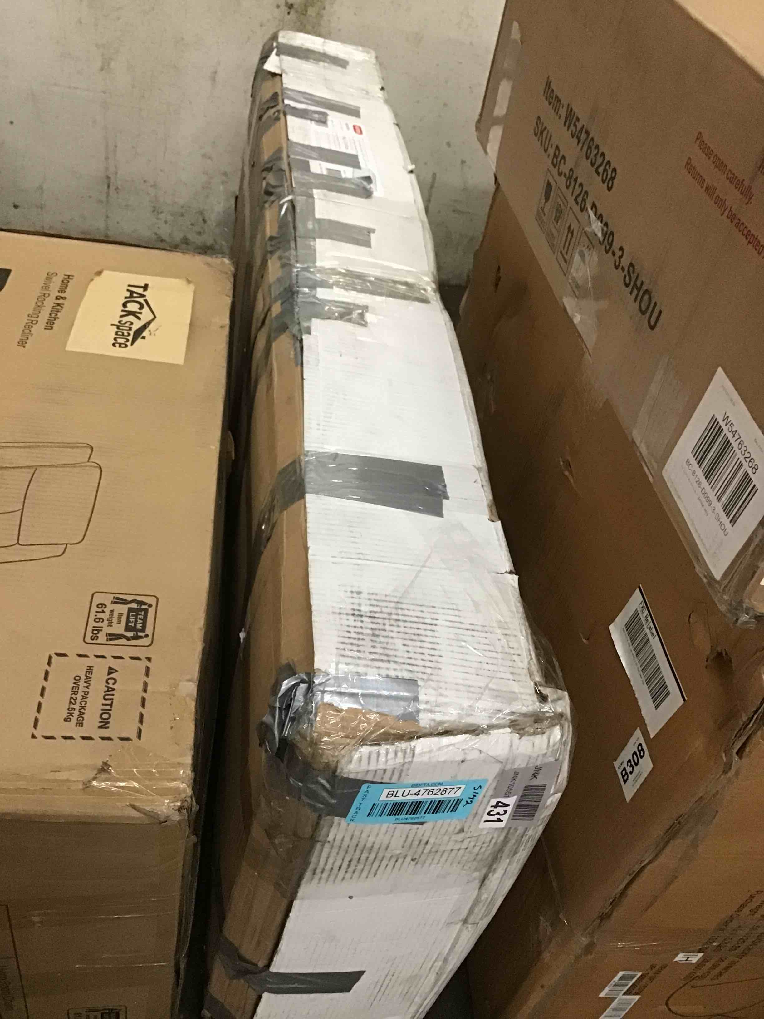 https://s3.amazonaws.com/lotting-images-prod/bidfta/BLU4762877_1695754750062.jpeg