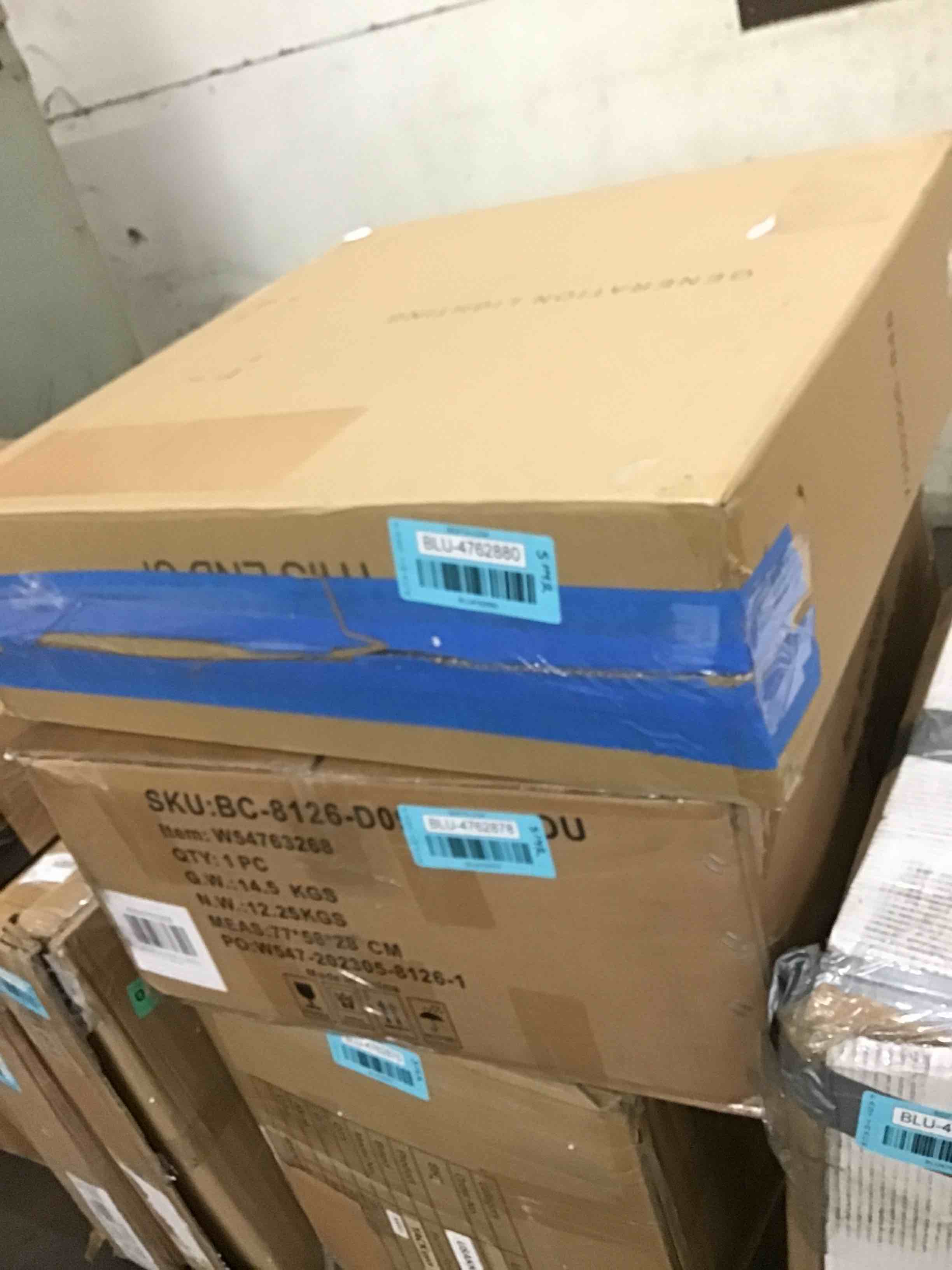 https://s3.amazonaws.com/lotting-images-prod/bidfta/BLU4762880_1695756153080.jpeg