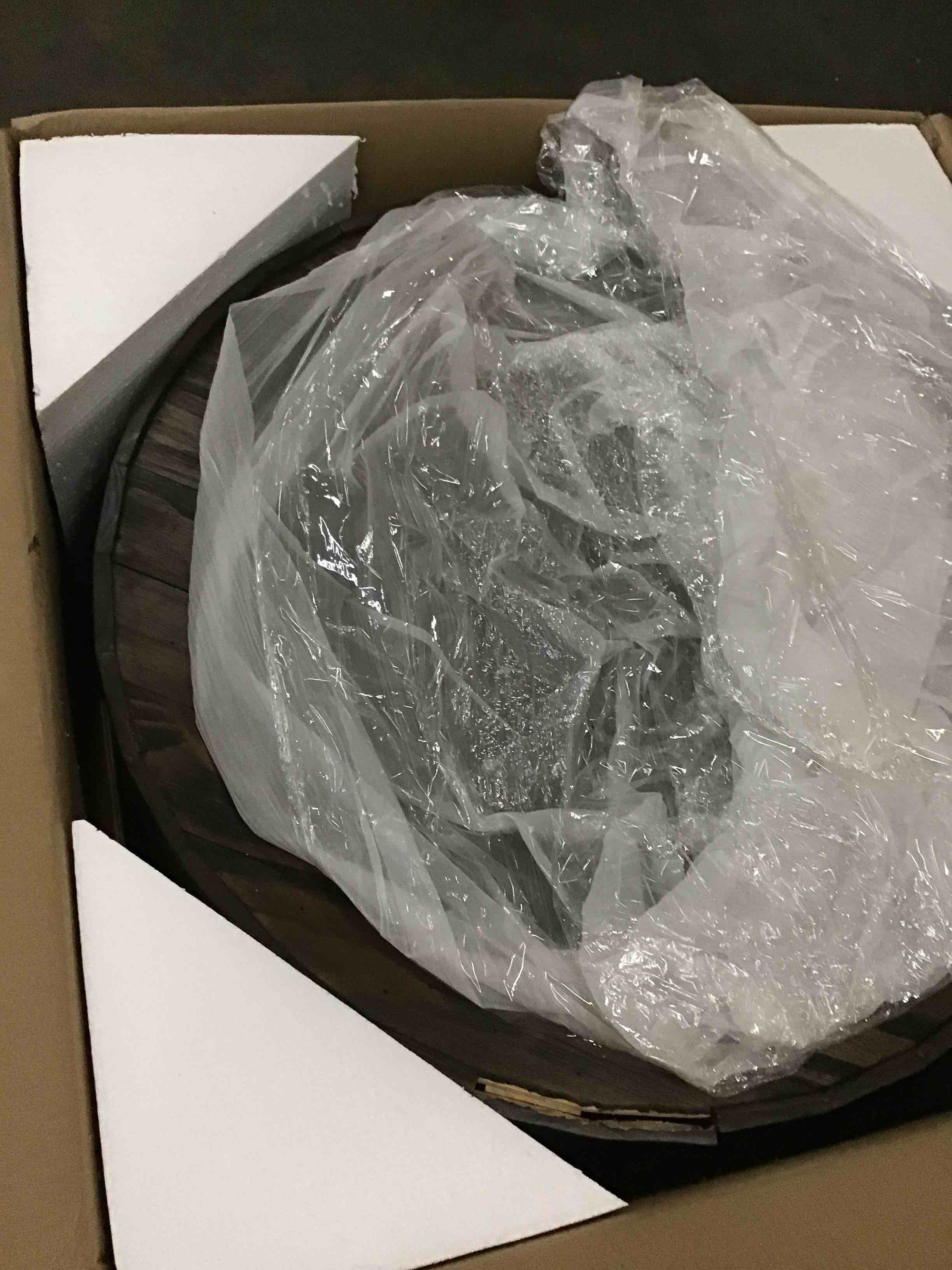https://s3.amazonaws.com/lotting-images-prod/bidfta/BLU4762883_1695762107404.jpeg