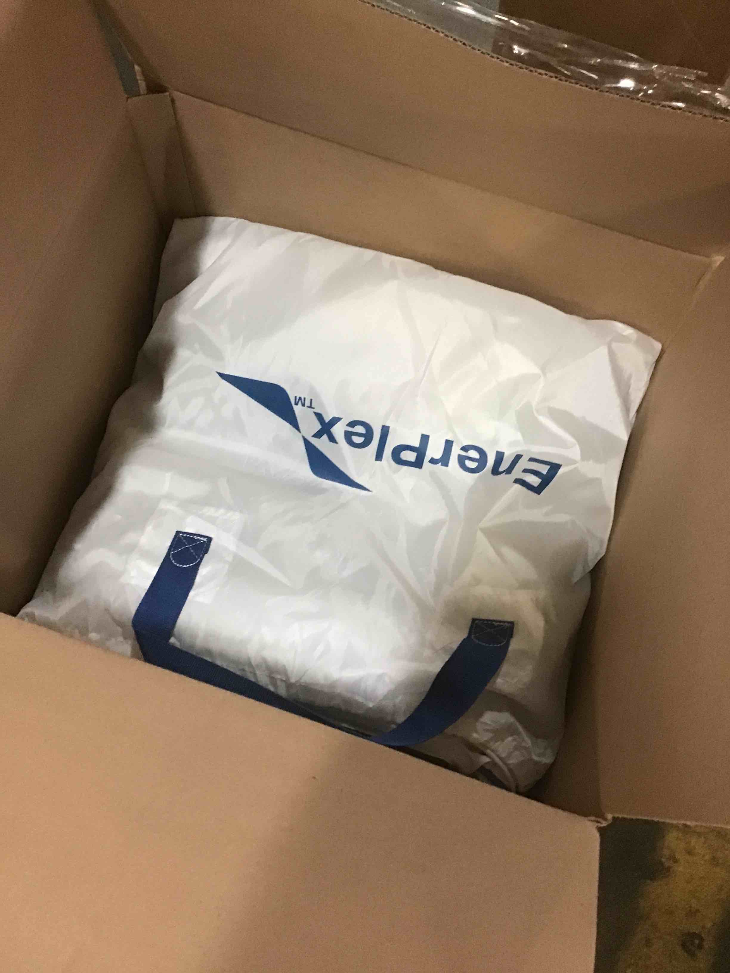 https://s3.amazonaws.com/lotting-images-prod/bidfta/BLU4769606_1683560849407.jpeg