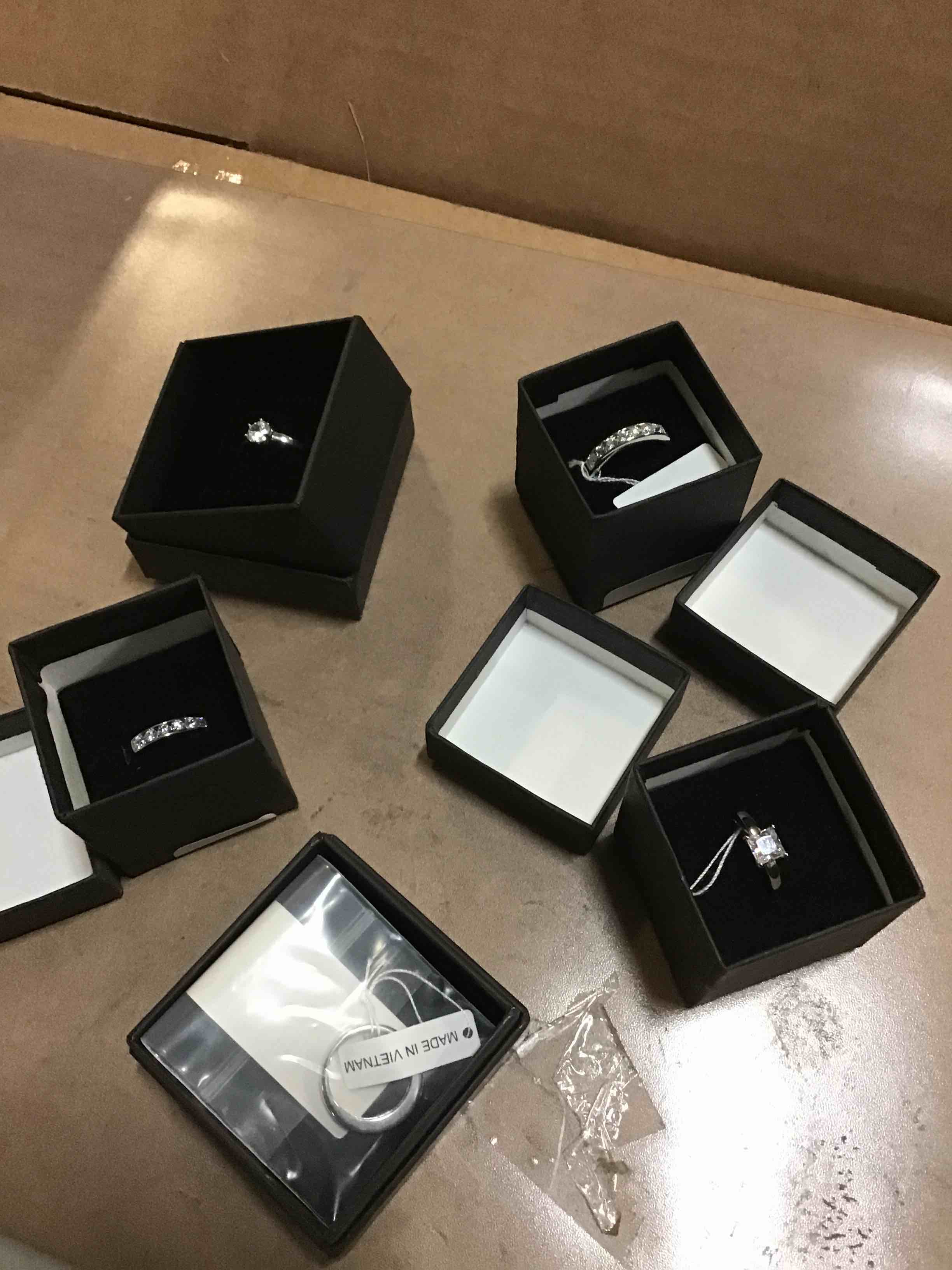 assorted jewelry ( sizes,items,May diff 