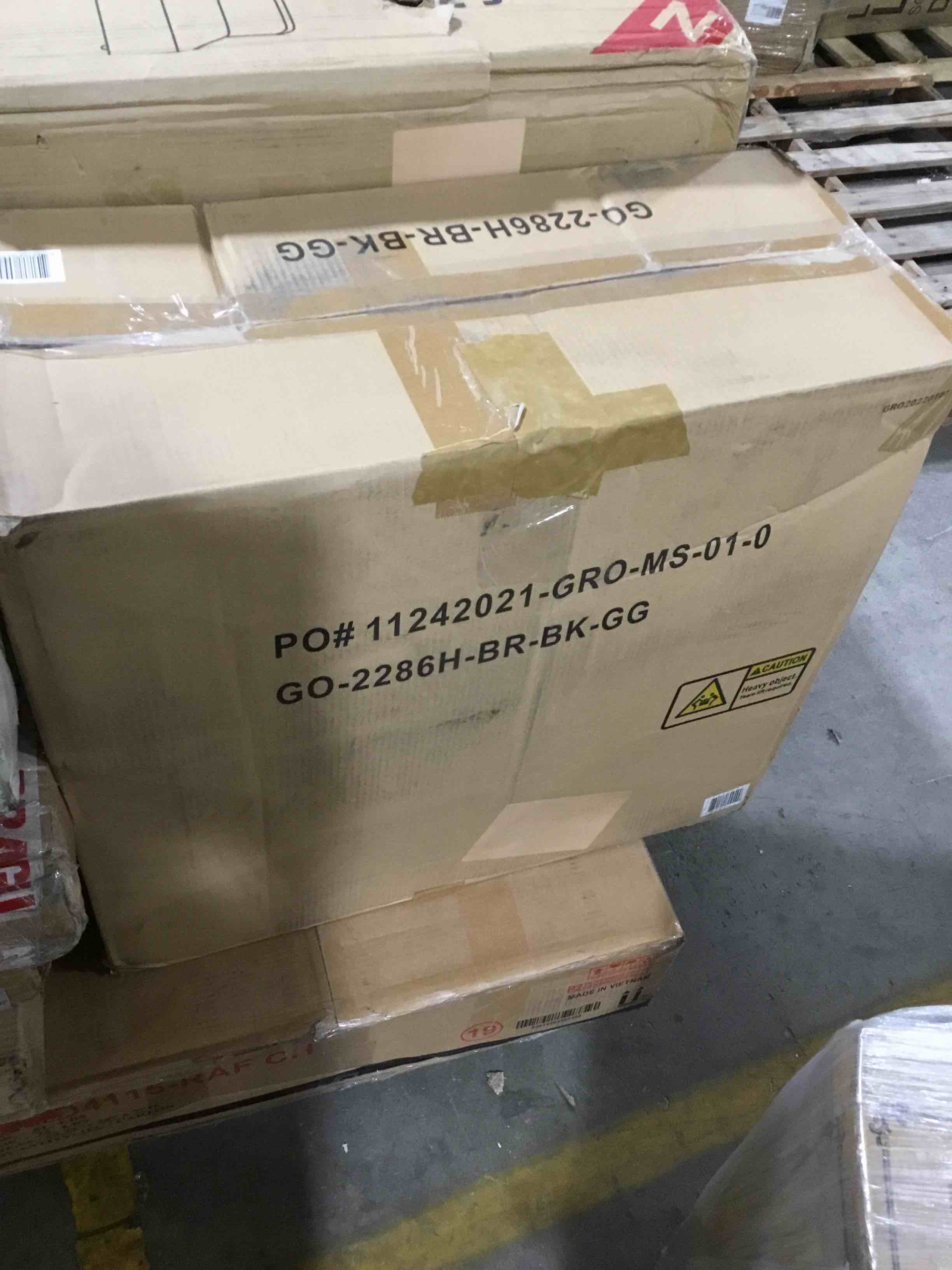 https://s3.amazonaws.com/lotting-images-prod/bidfta/BLU4772626_1689272620320.jpeg