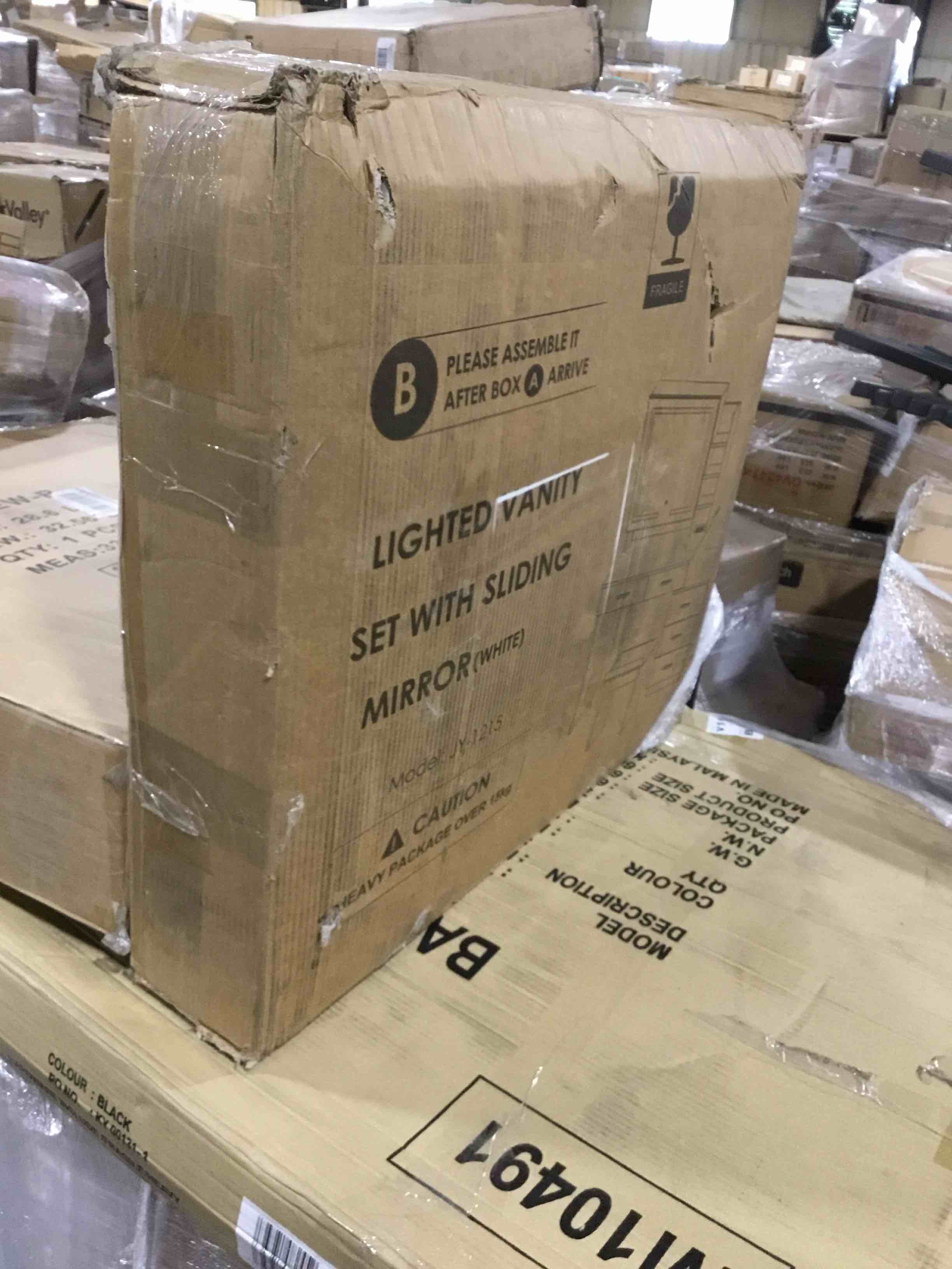 https://s3.amazonaws.com/lotting-images-prod/bidfta/BLU4773370_1691169083260.jpeg