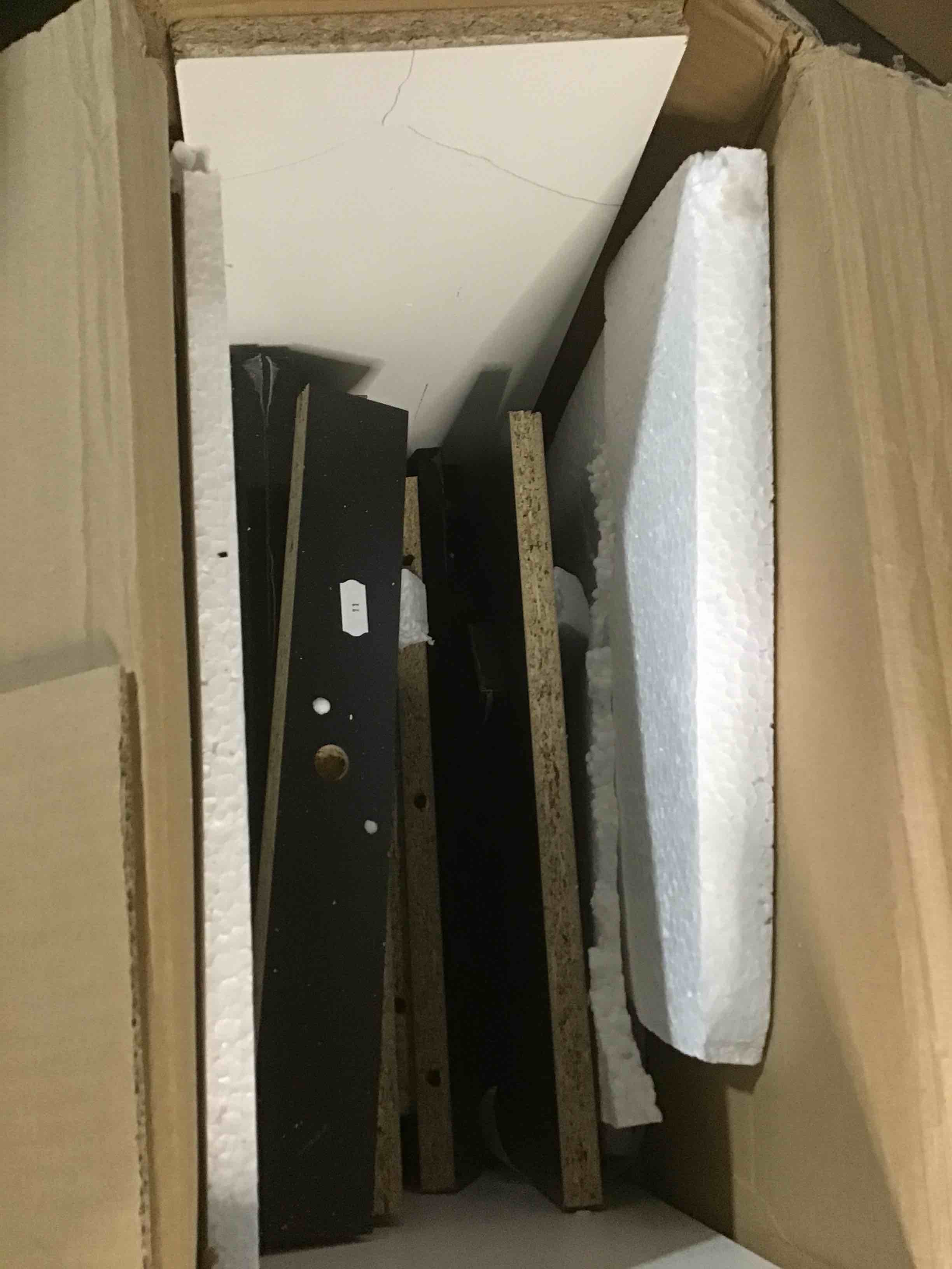 https://s3.amazonaws.com/lotting-images-prod/bidfta/BLU4774069_1688665844093.jpeg