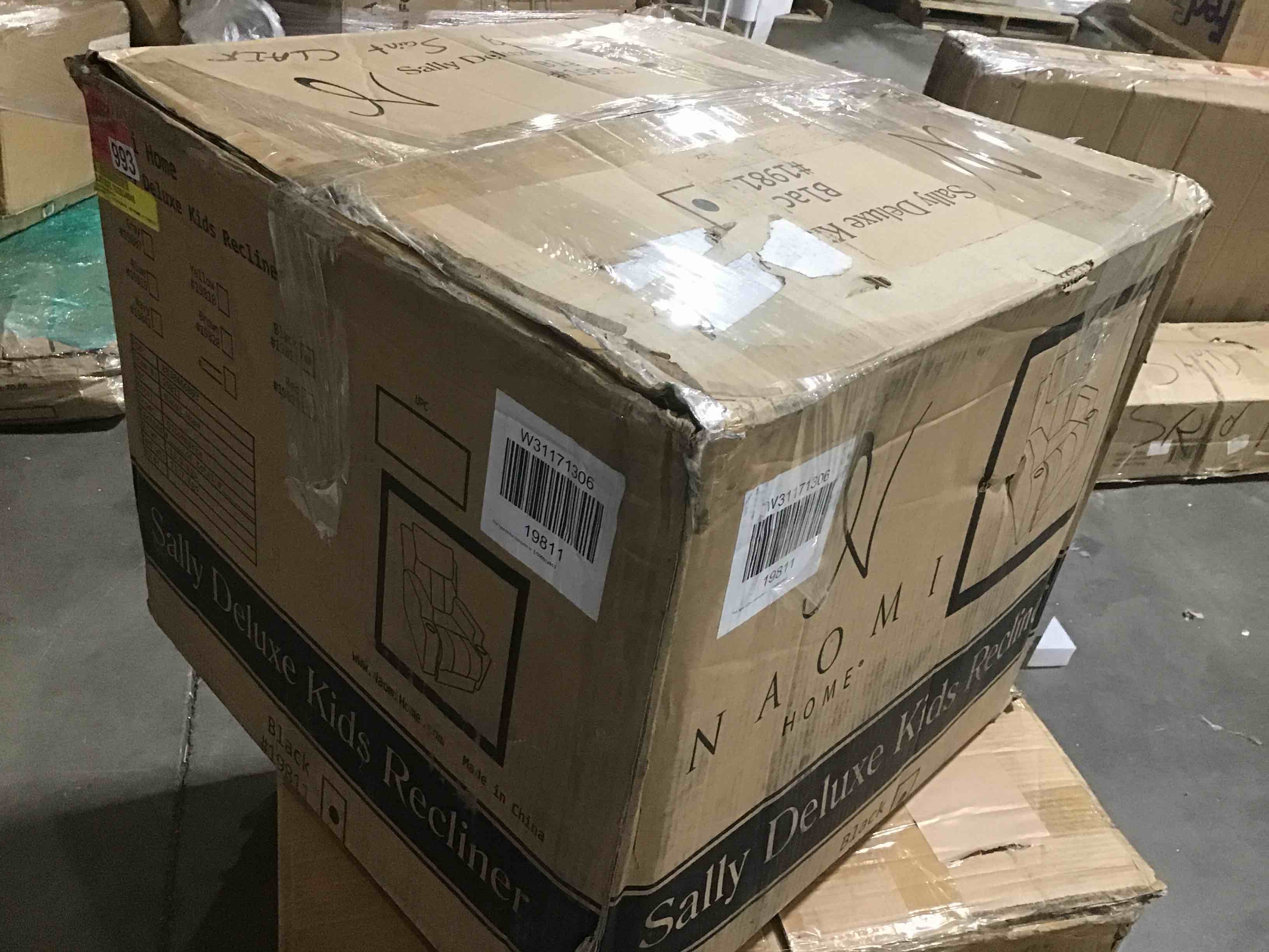 https://s3.amazonaws.com/lotting-images-prod/bidfta/BLU4774632_1689363390555.jpeg